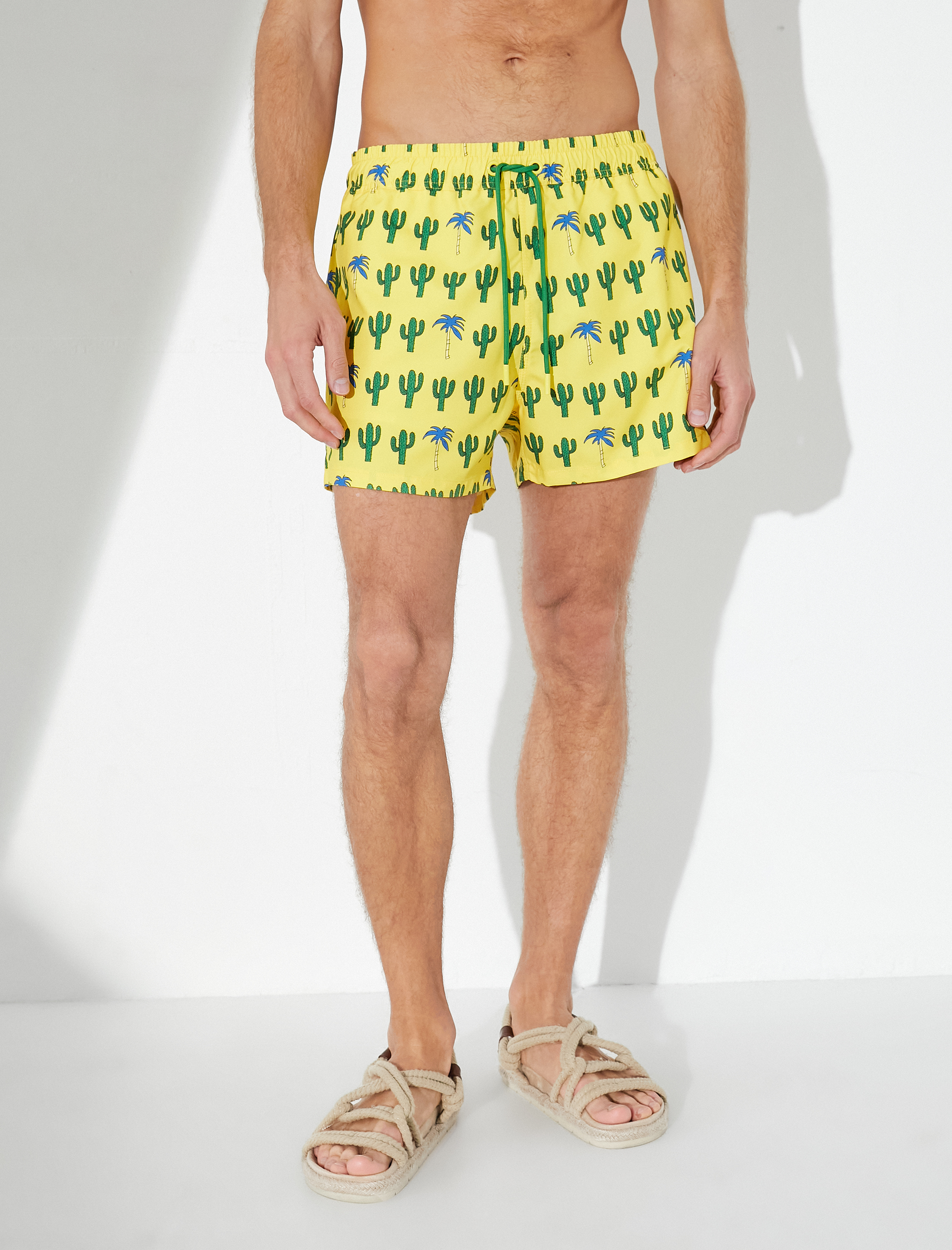   Kısa Deniz Şortu Kaktüs Temalı Baskılı Beli Bağcıklı Cepli