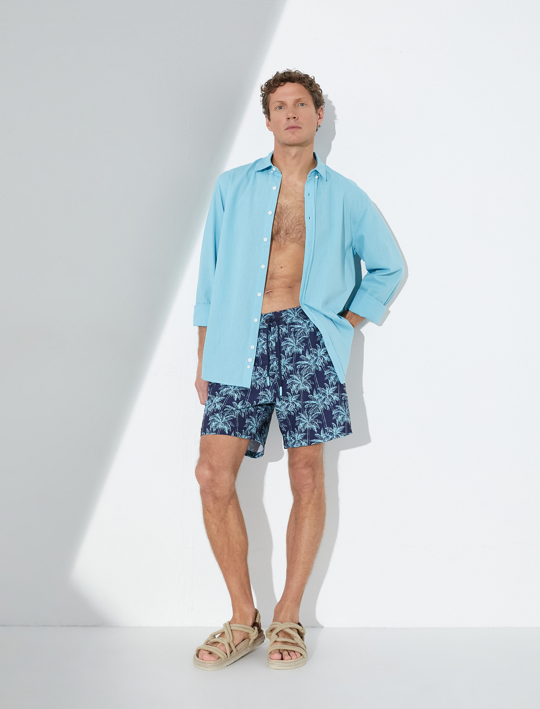   Deniz Şortu Palmiye Baskılı Beli Bağcıklı Cepli