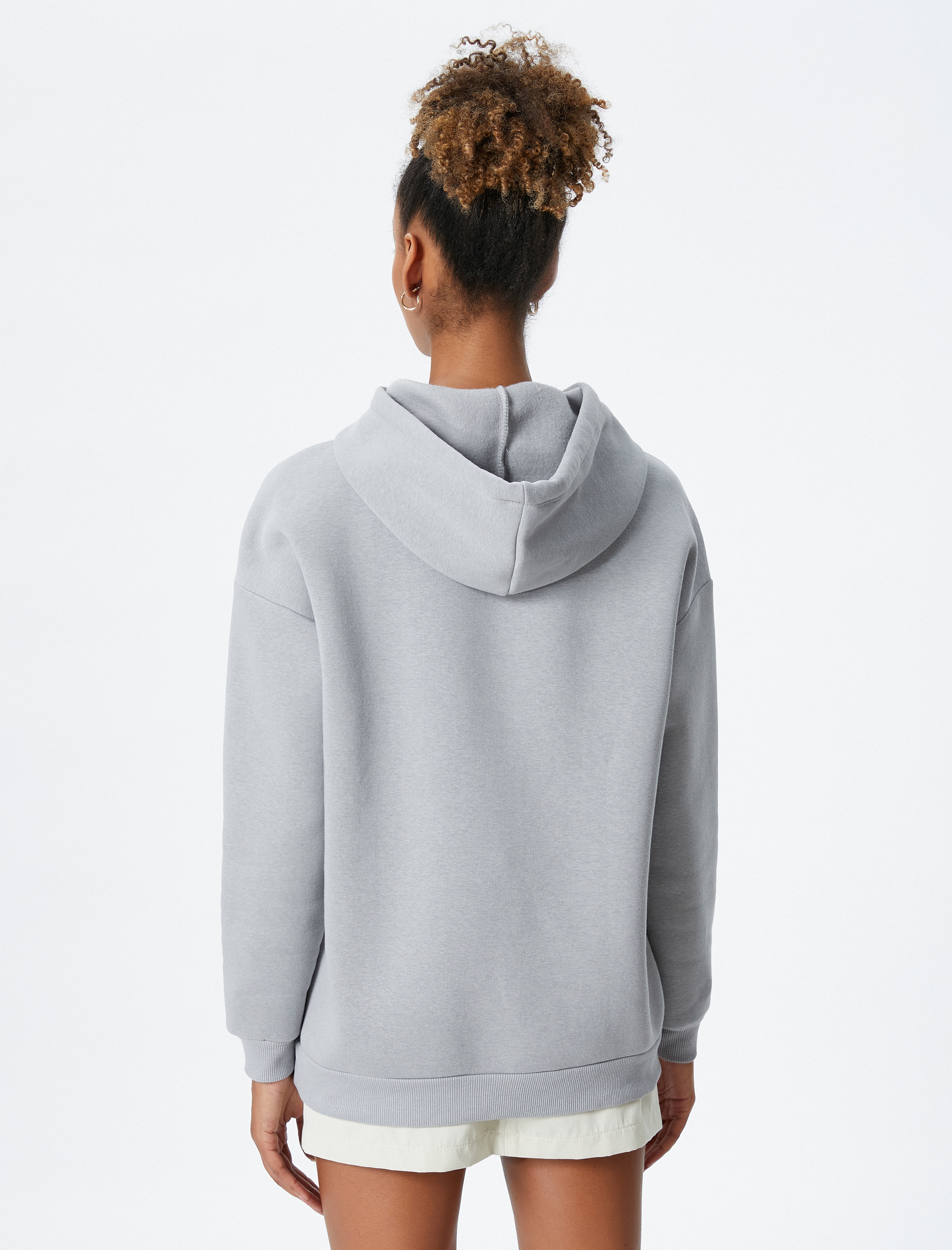   Şardonlu Kapüşonlu Sweatshirt Slogan Baskılı Rahat Kesim Uzun Kollu