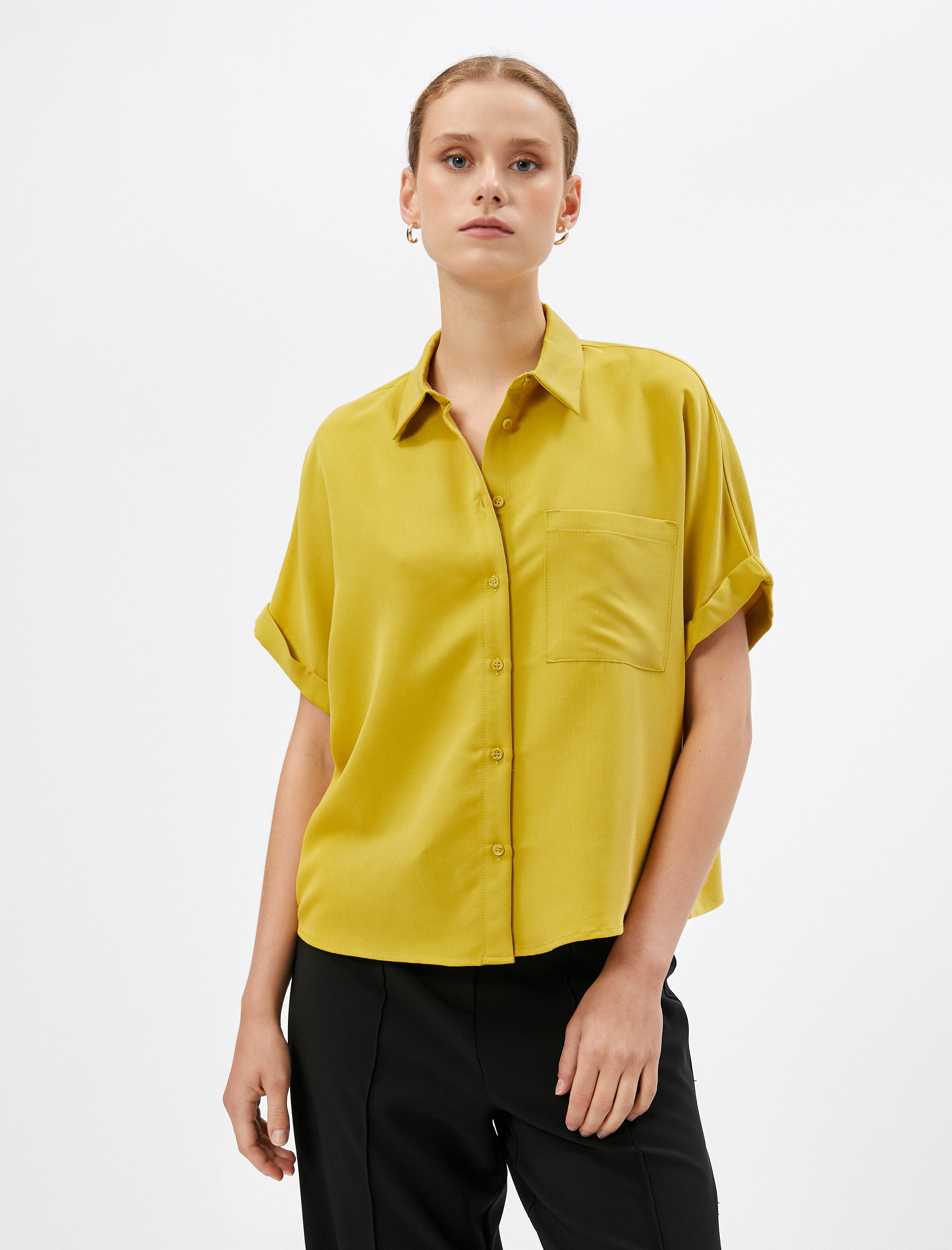  Kısa Kollu Gömlek Cepli Düğmeli Modal Karışımlı Klasik Yaka