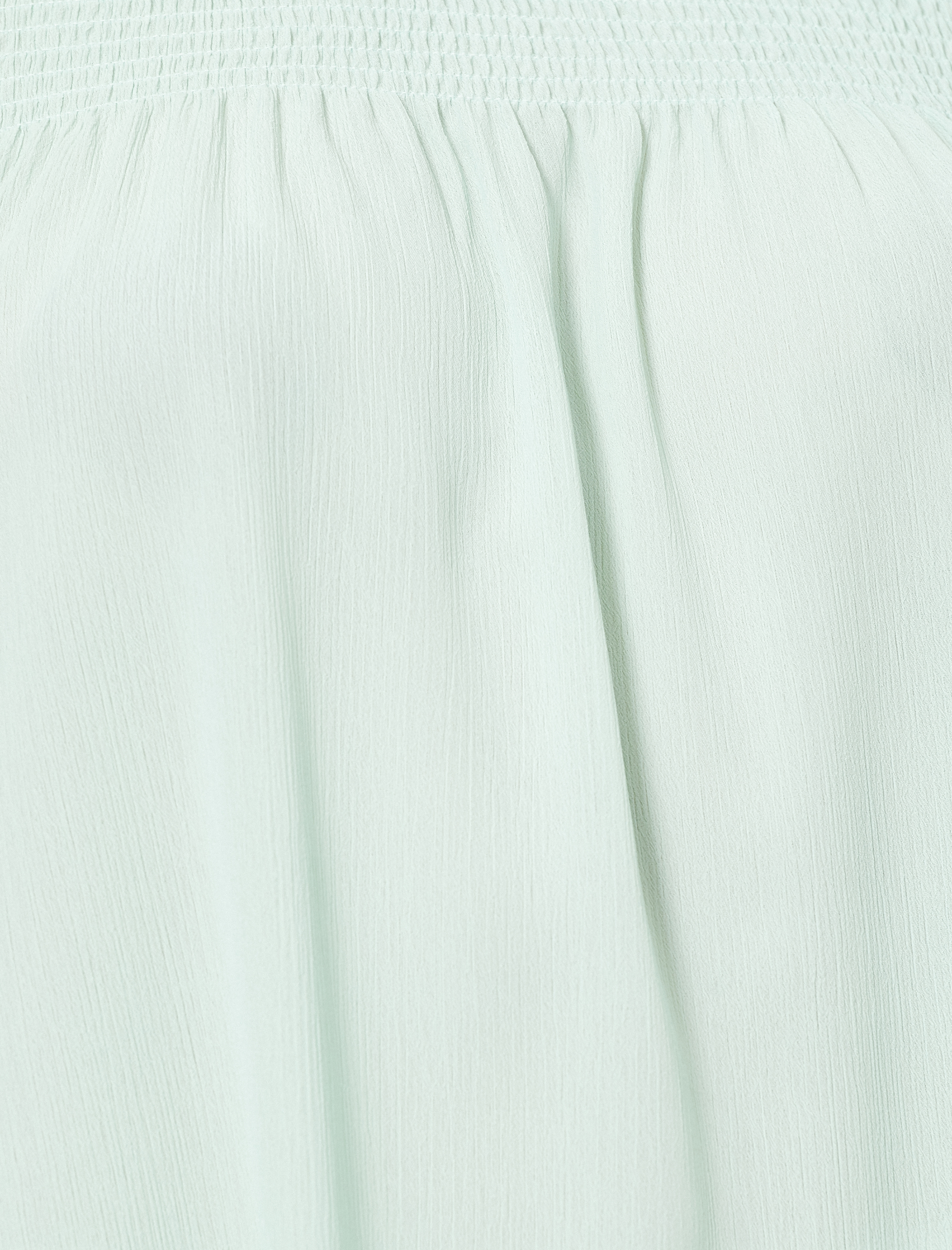   Omzu Açık Kısa Kollu Fırfır Detaylı Bluz