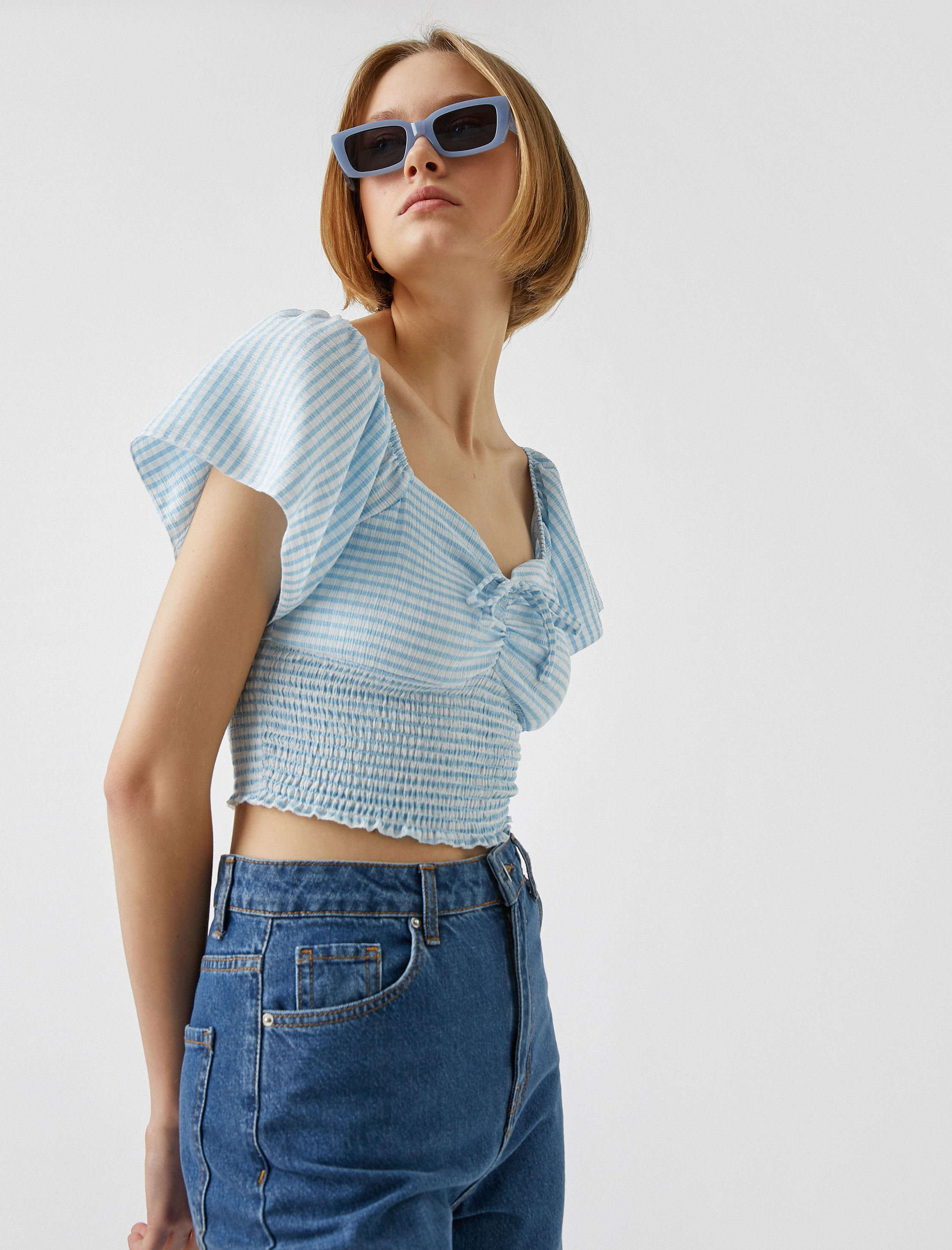   Kısa Kollu Çizgili Gipeli Bluz