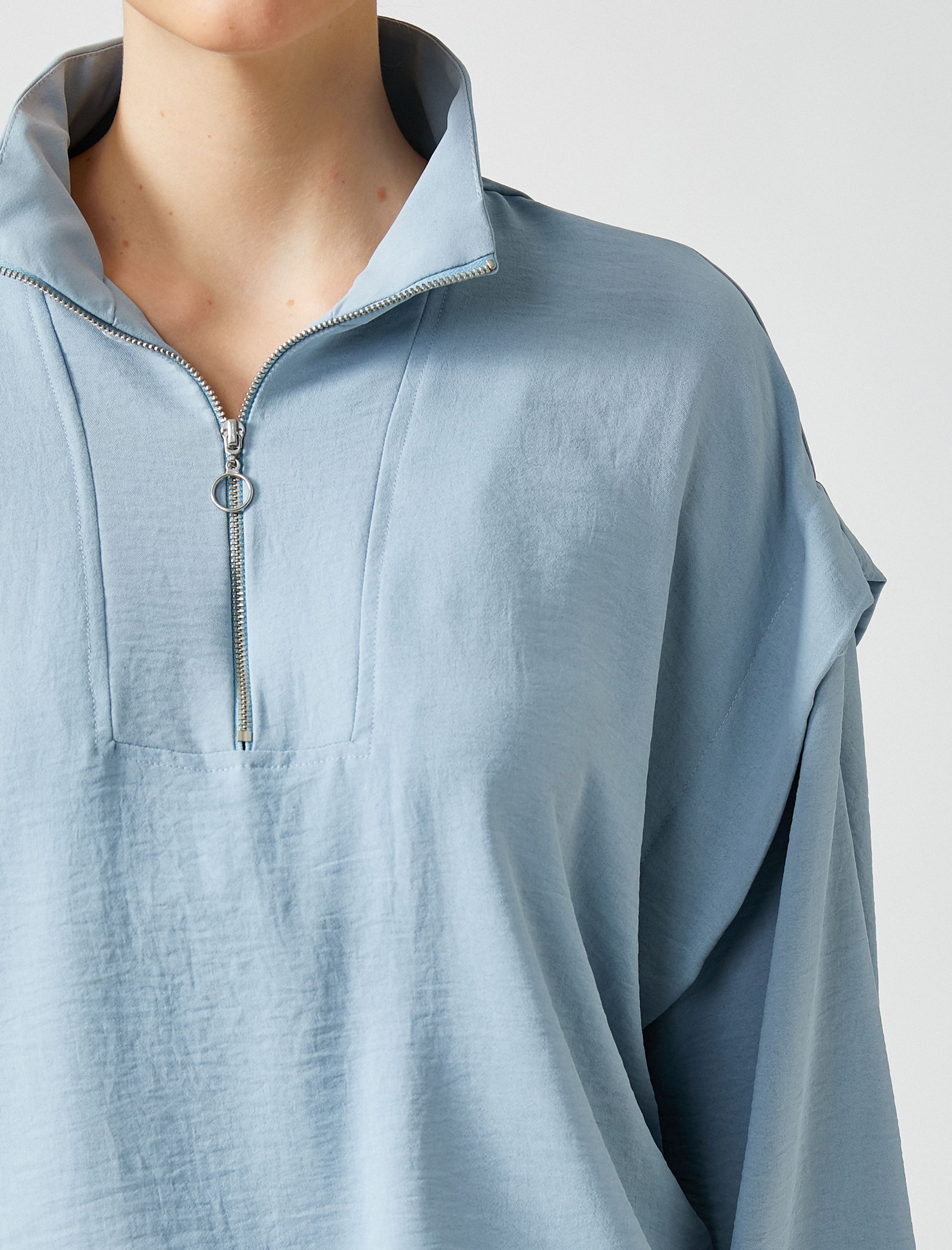   Uzun Kollu Bluz Fermuarlı Dik Yaka