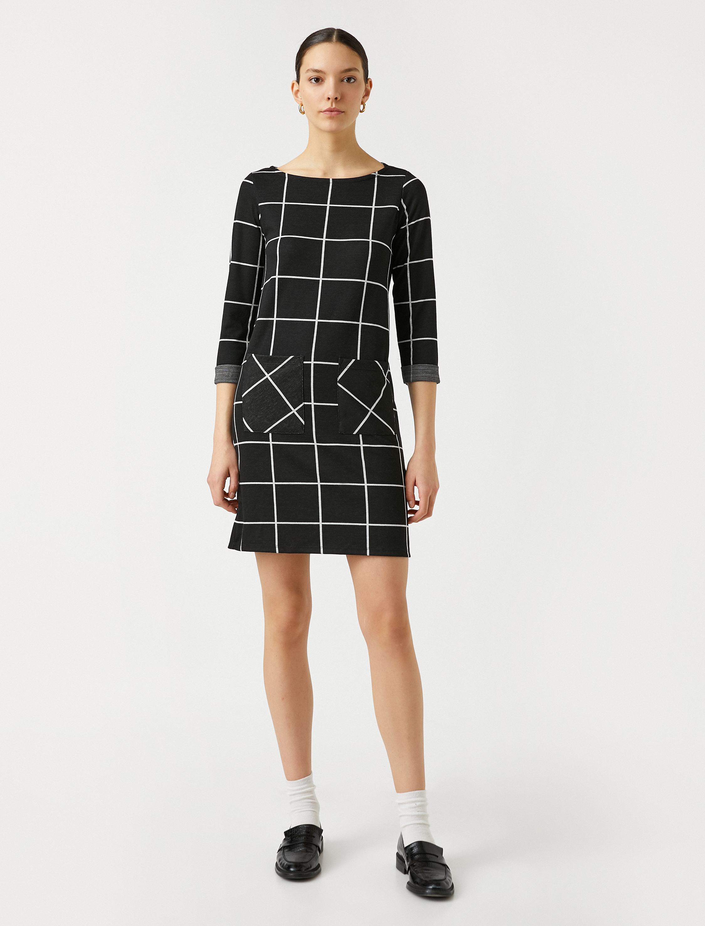   Ekoseli Rahat Kalıp Elbise