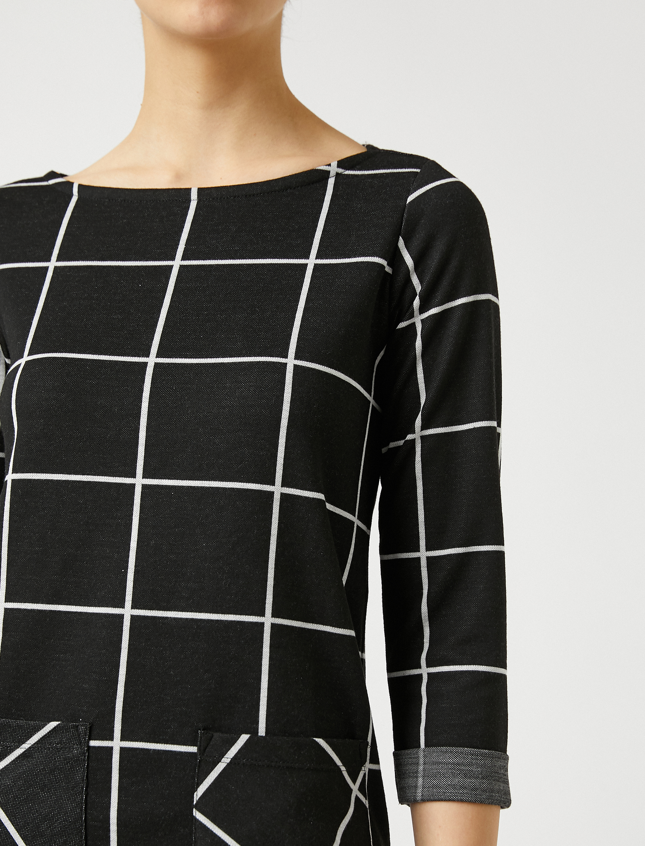   Ekoseli Rahat Kalıp Elbise