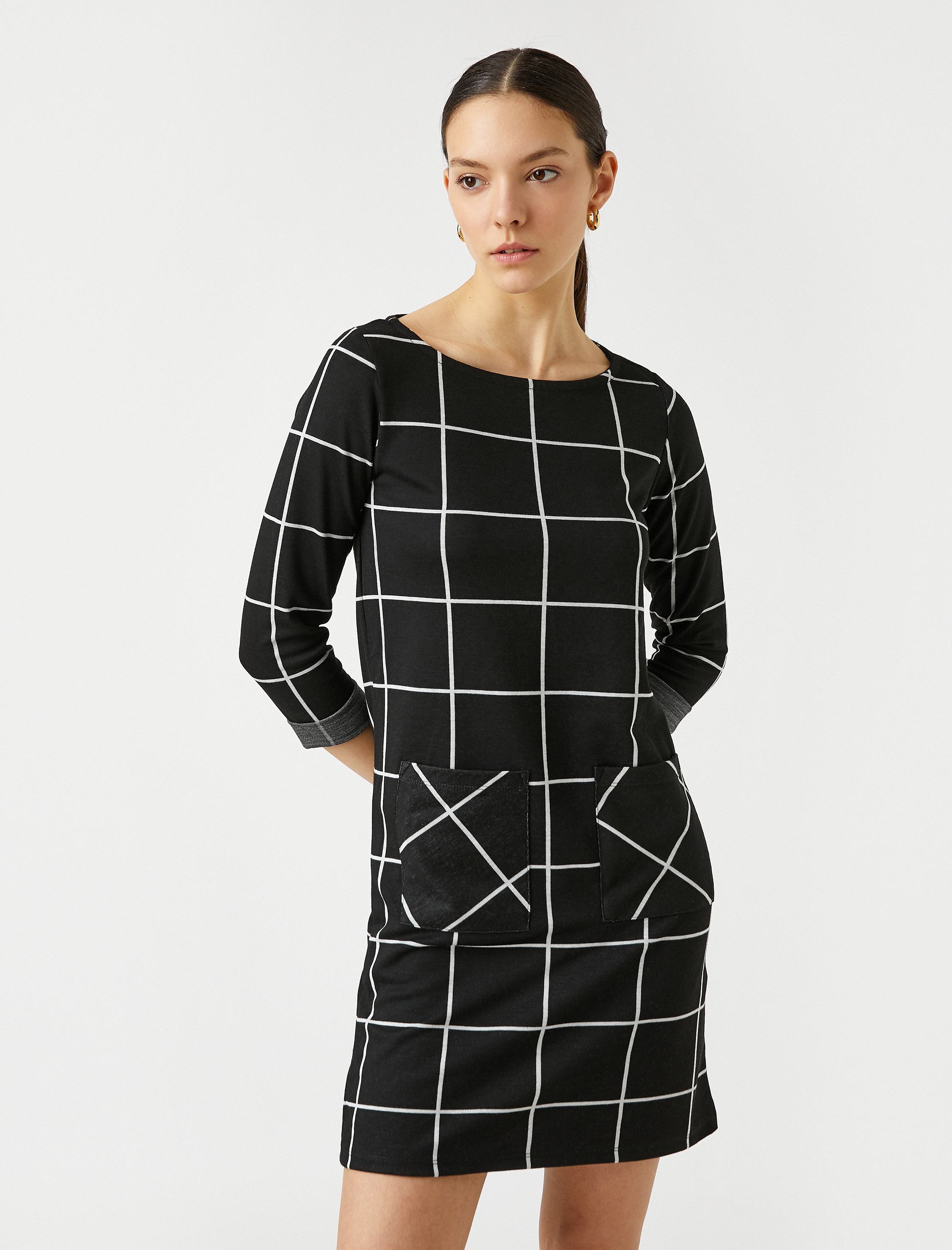   Ekoseli Rahat Kalıp Elbise