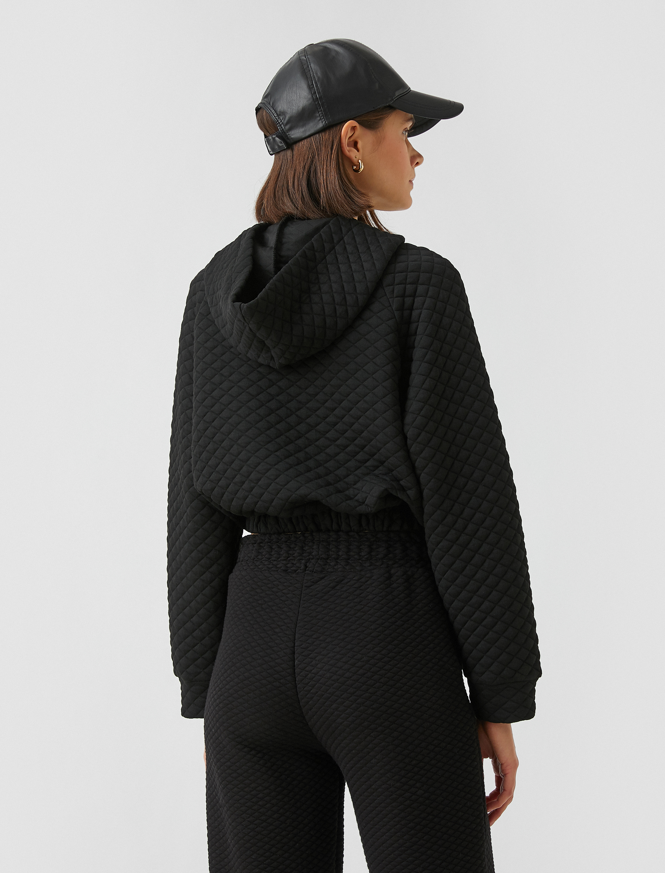   Kapüşonlu Kapitone Sweatshirt