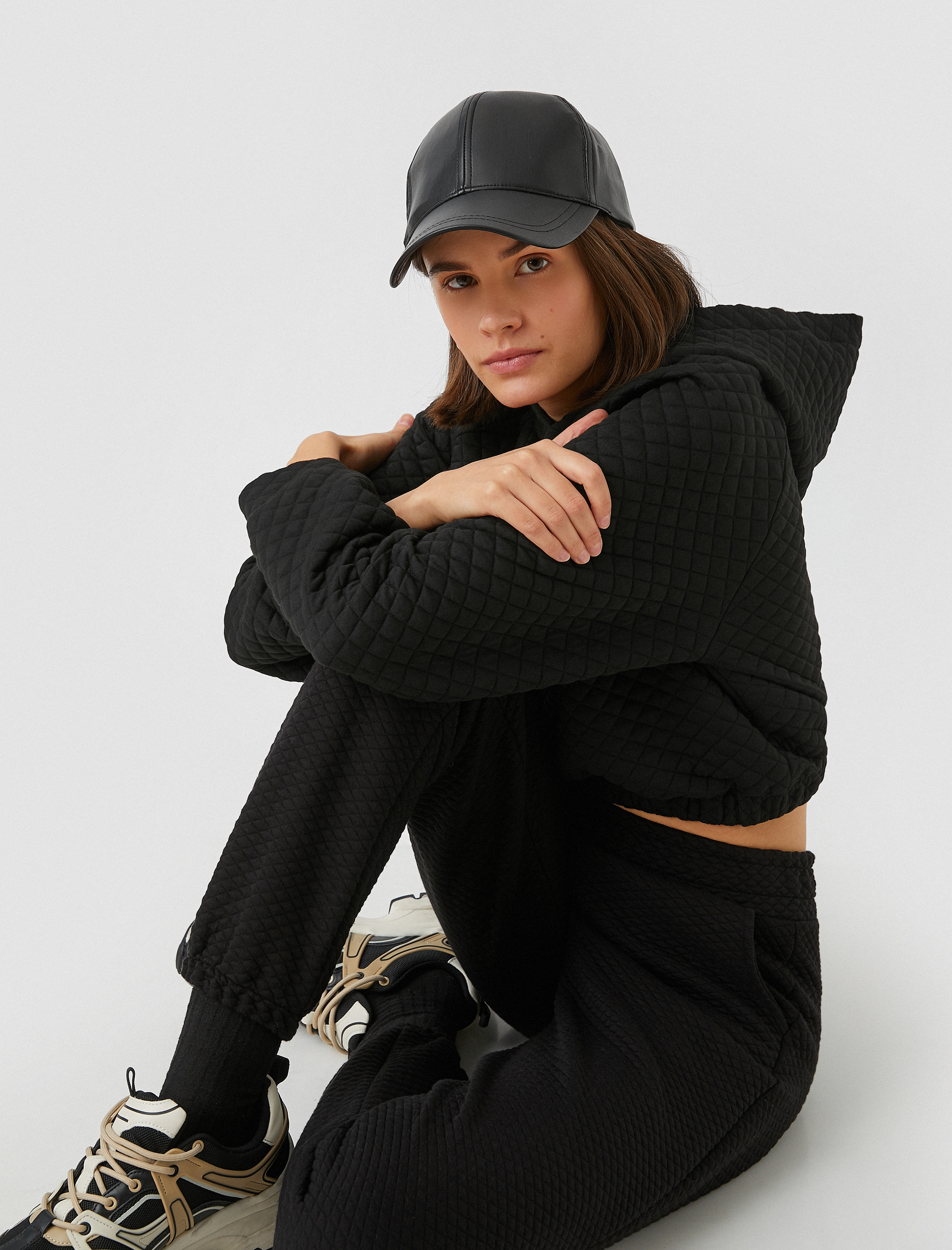   Kapüşonlu Kapitone Sweatshirt