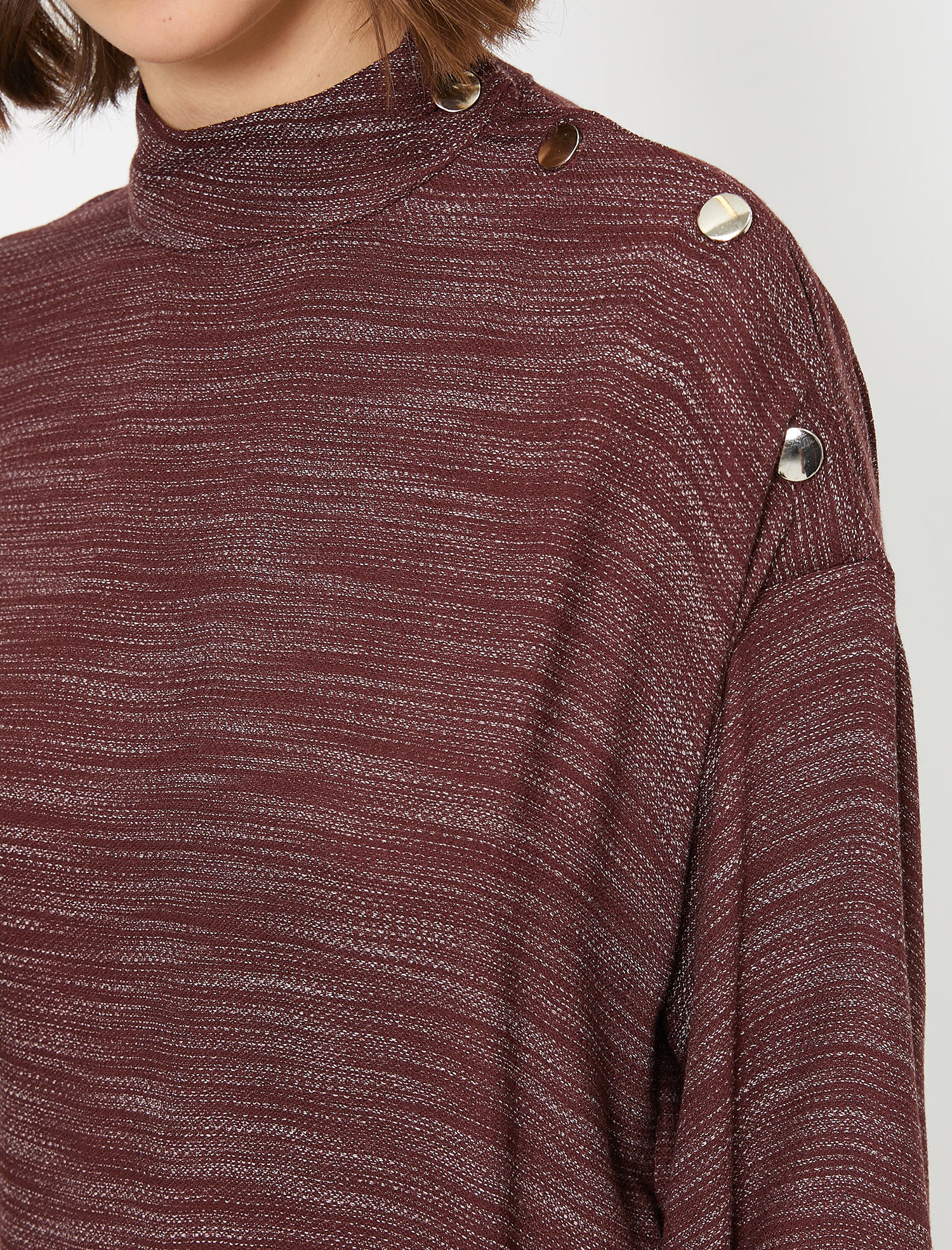   Düğme Detaylı Bluz