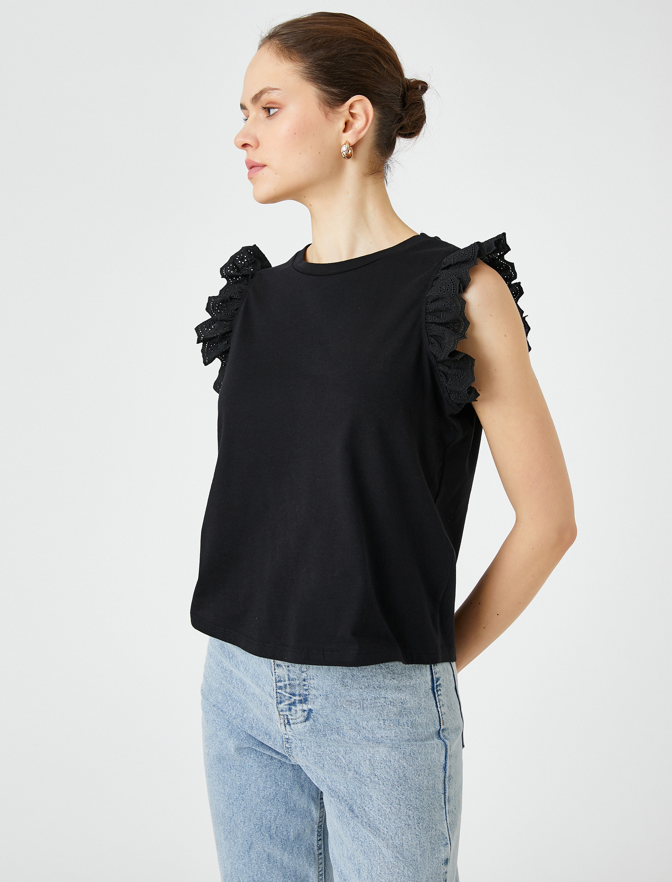   Kolları Fisto Detaylı Tişört Bisiklet Yaka