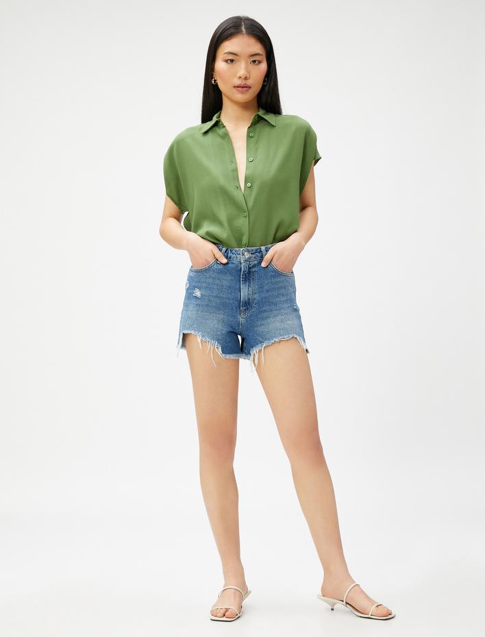  Kısa Kollu Düğmeli Gömlek