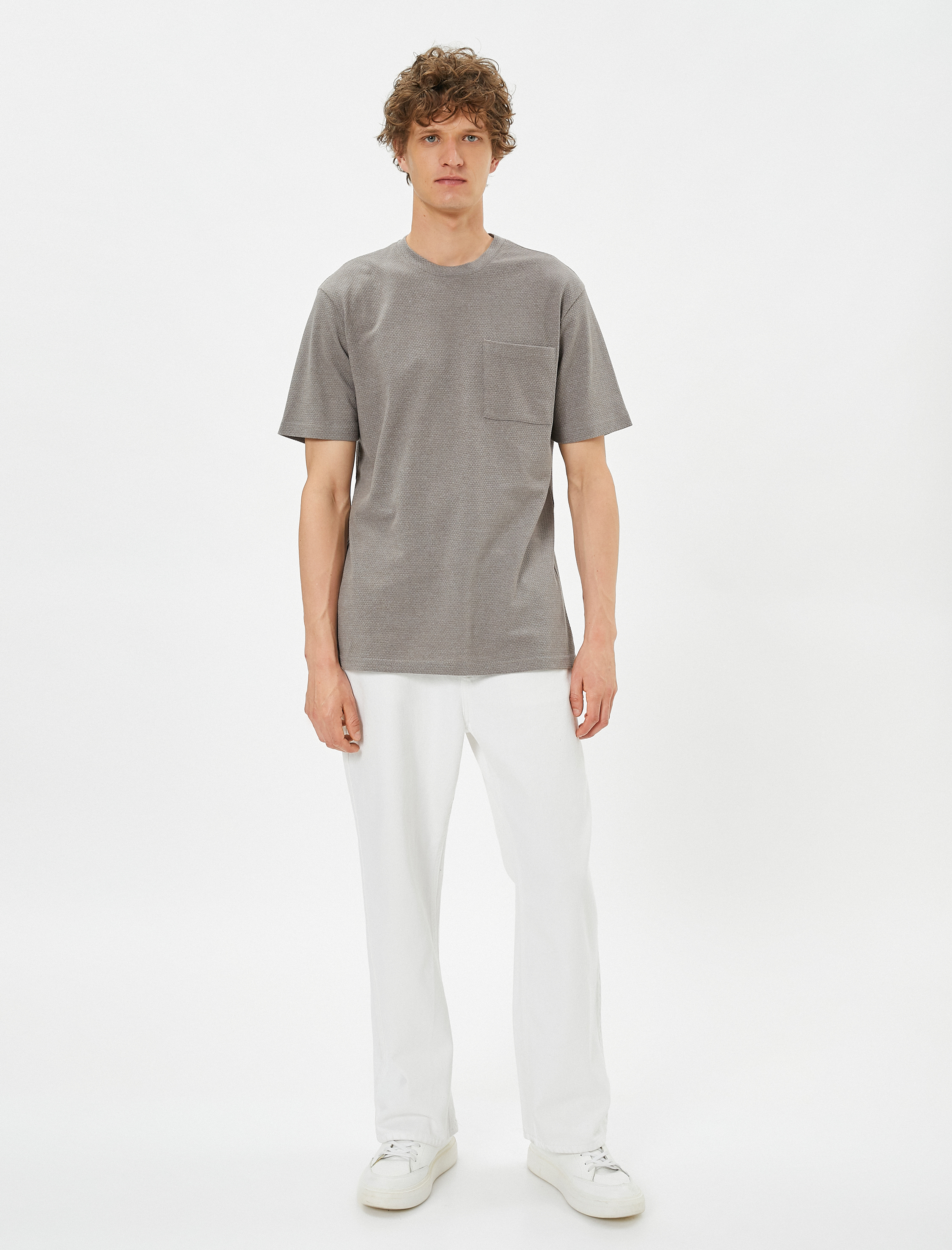   Basic Tişört Cep Detaylı Dokulu Kısa Kollu Bisiklet Yaka