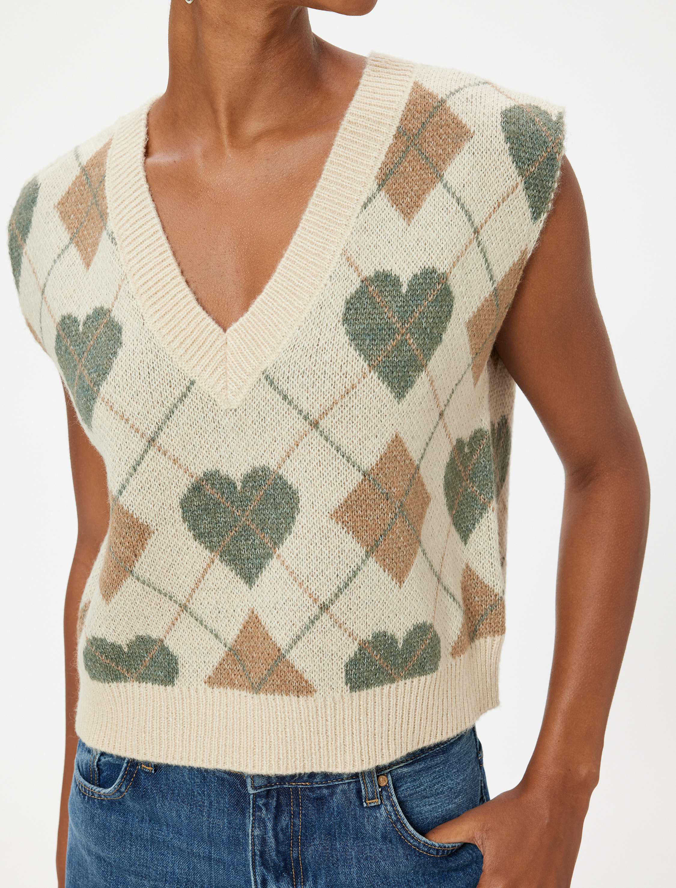   Kolsuz Süveter Kalp Desenli V Yaka