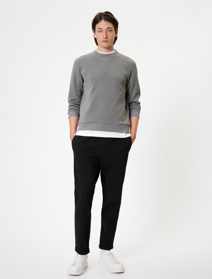  Bisiklet Yaka Dokulu Pamuk Karışımlı Uzun Kollu Basic Sweatshirt