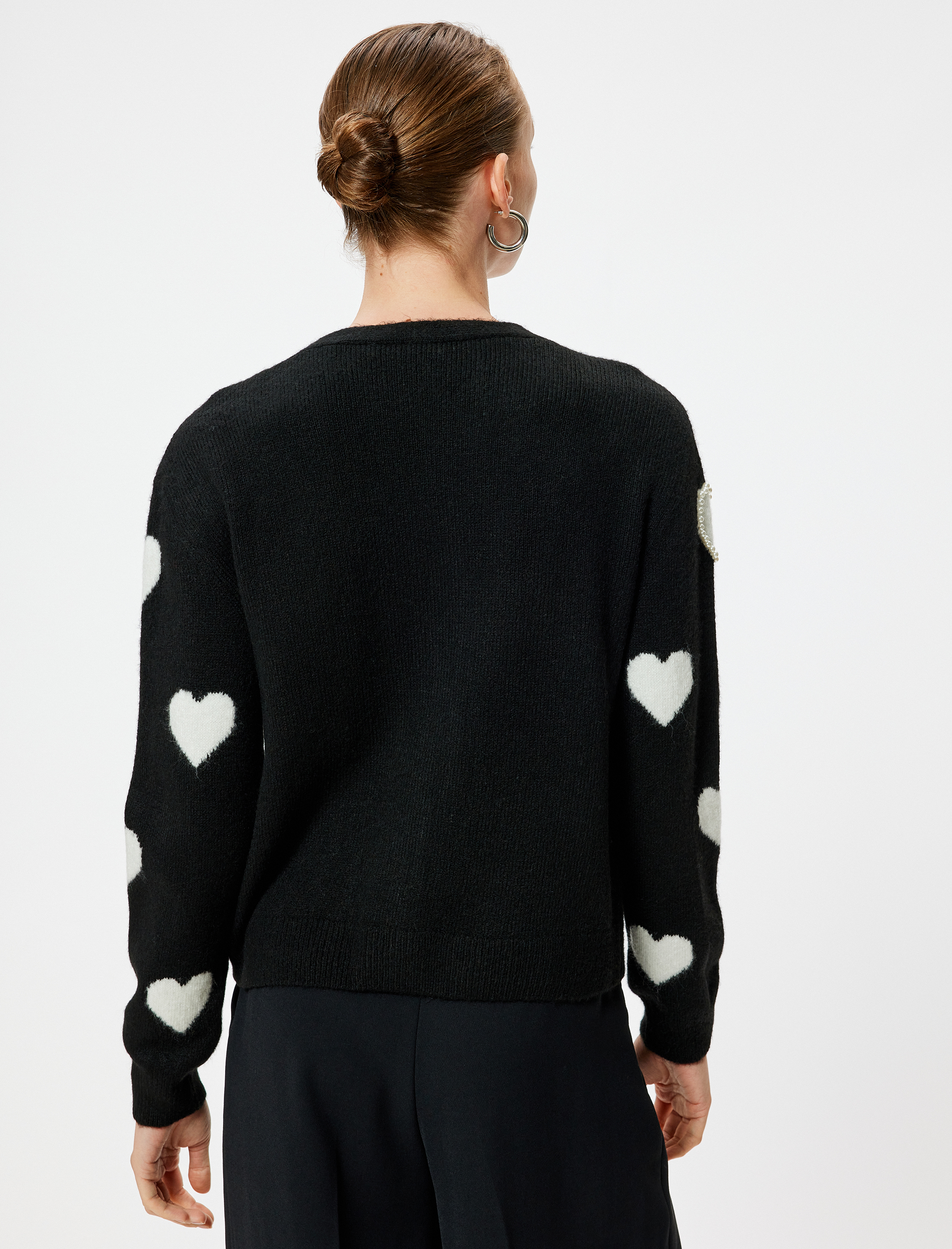 Kalpli Triko Hırka V Yaka Düğmeli İnci İşleme Detaylı