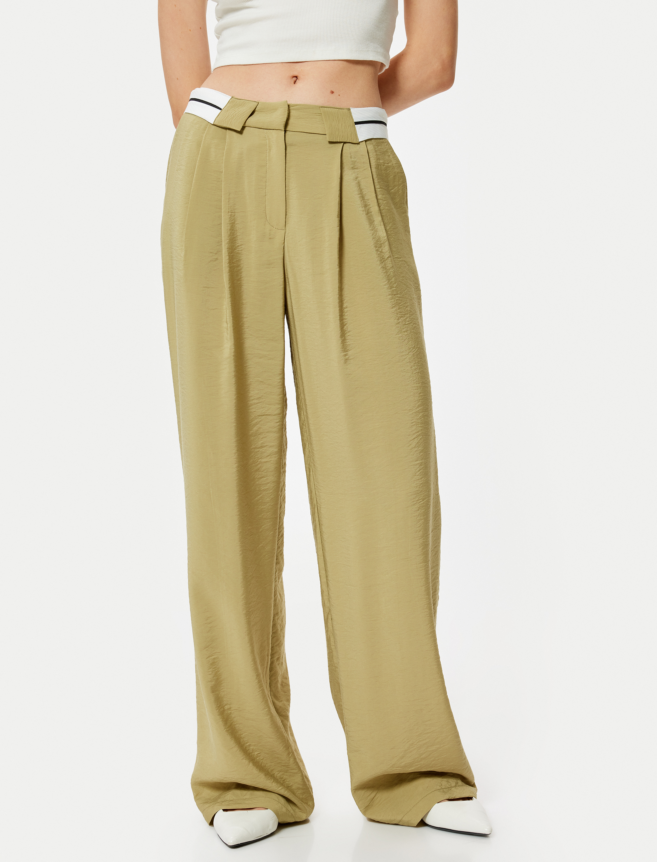   Bol Paça Pantolon Bel Detaylı Cepli Pile Detaylı