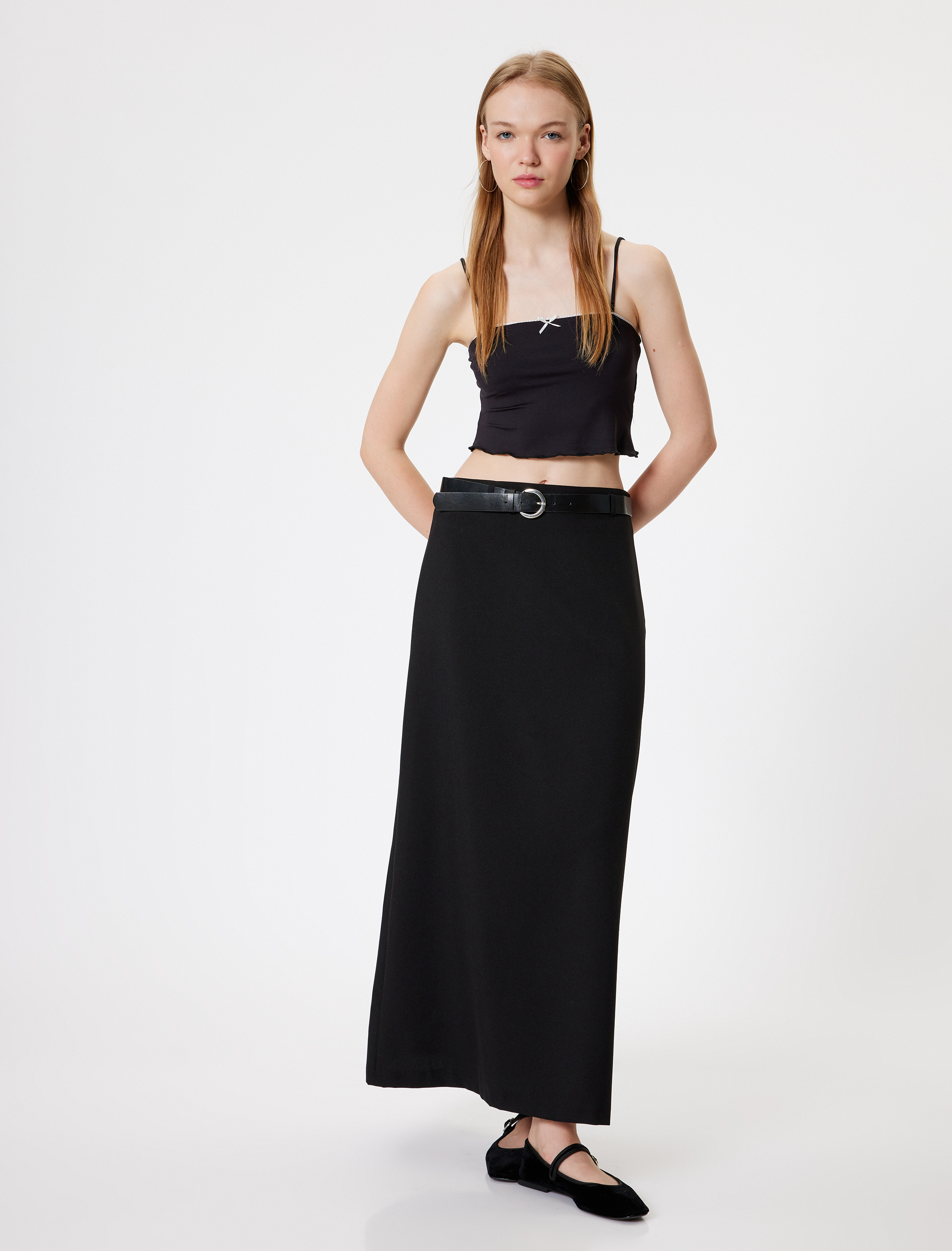   Crop Üst Fiyonk Detaylı İp Askılı Slim Fit