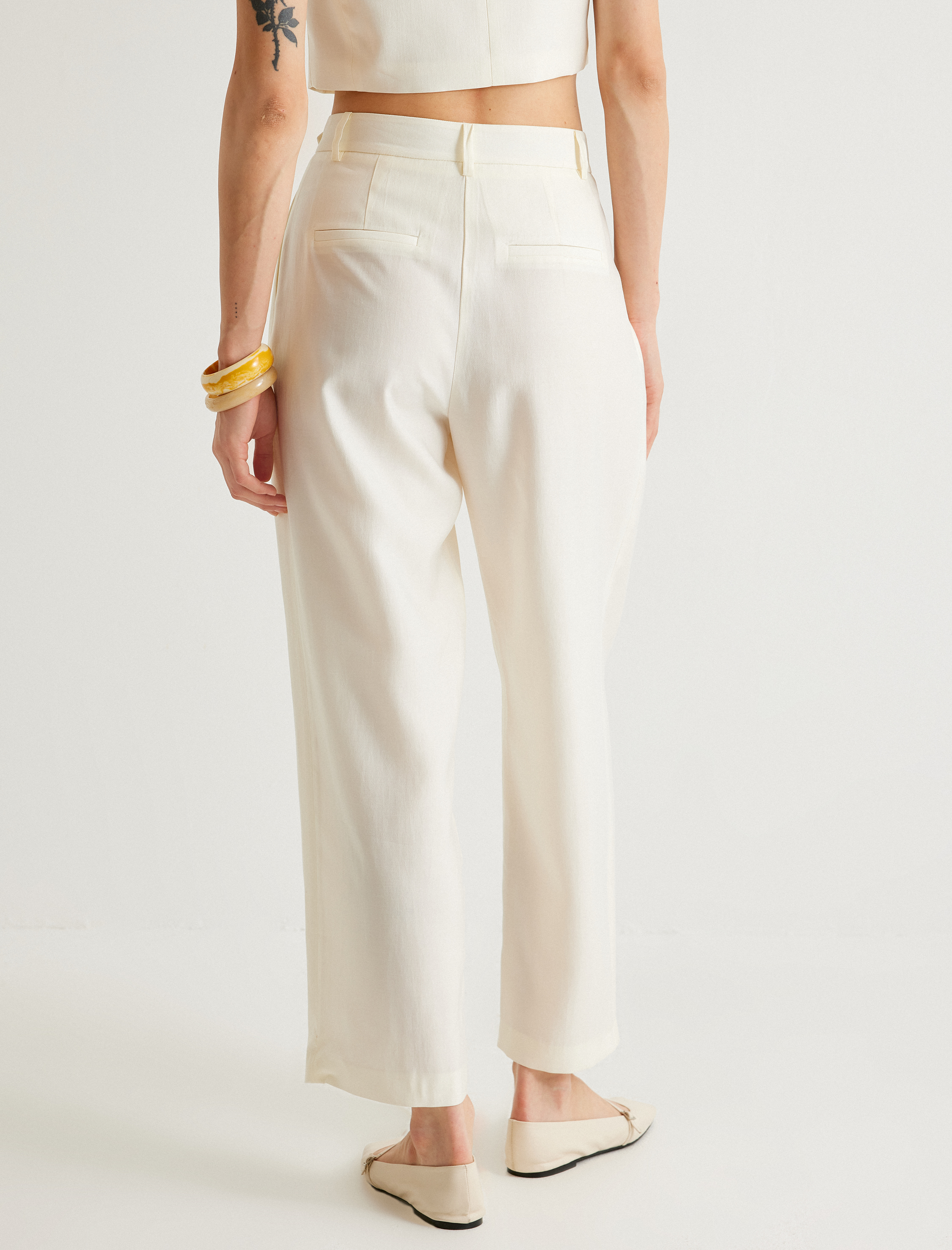   Koton X Melis Ağazat - Havuç Kesim Pantolon Cepli Pile Detaylı