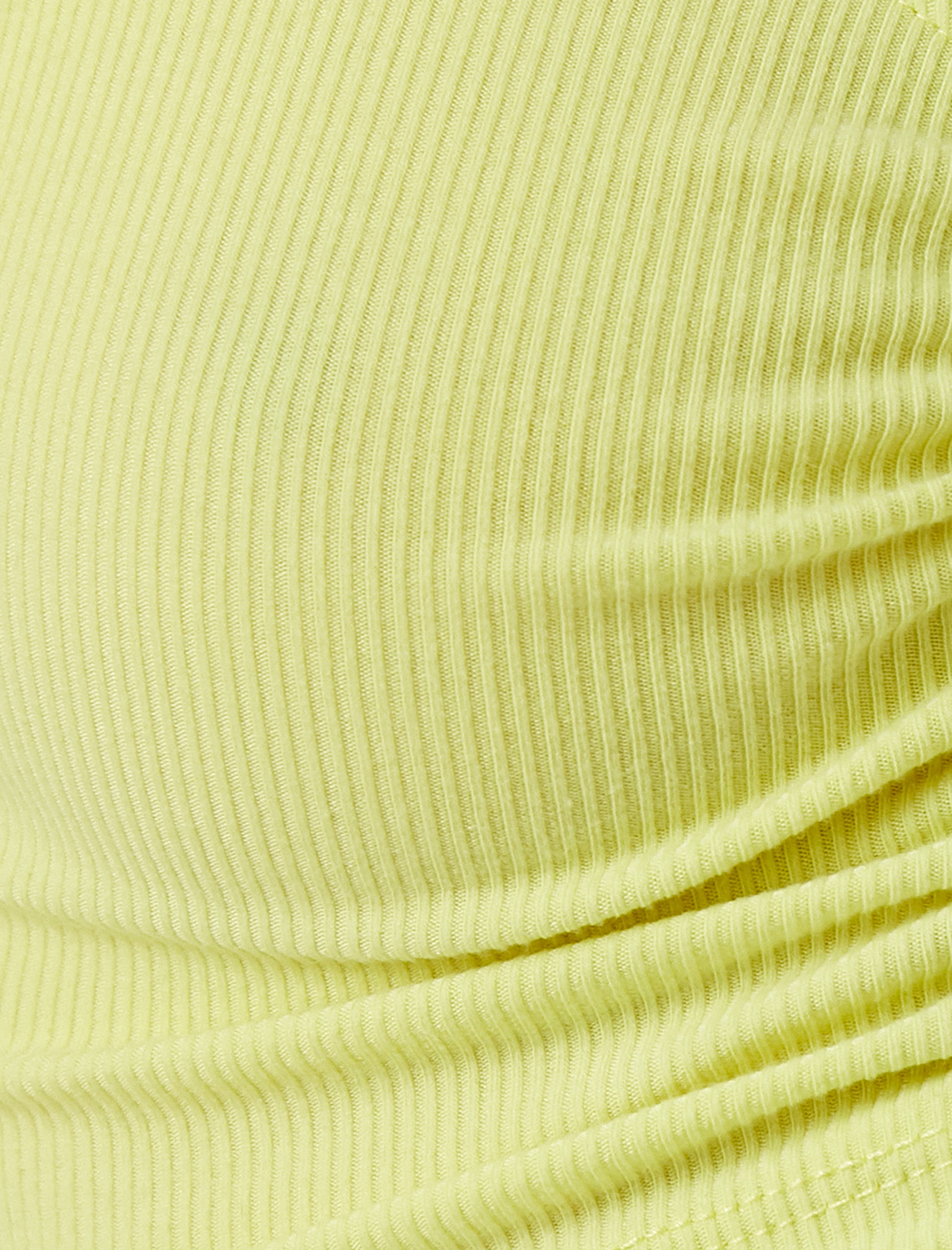   Fırfır Detaylı Büzgülü Tişört