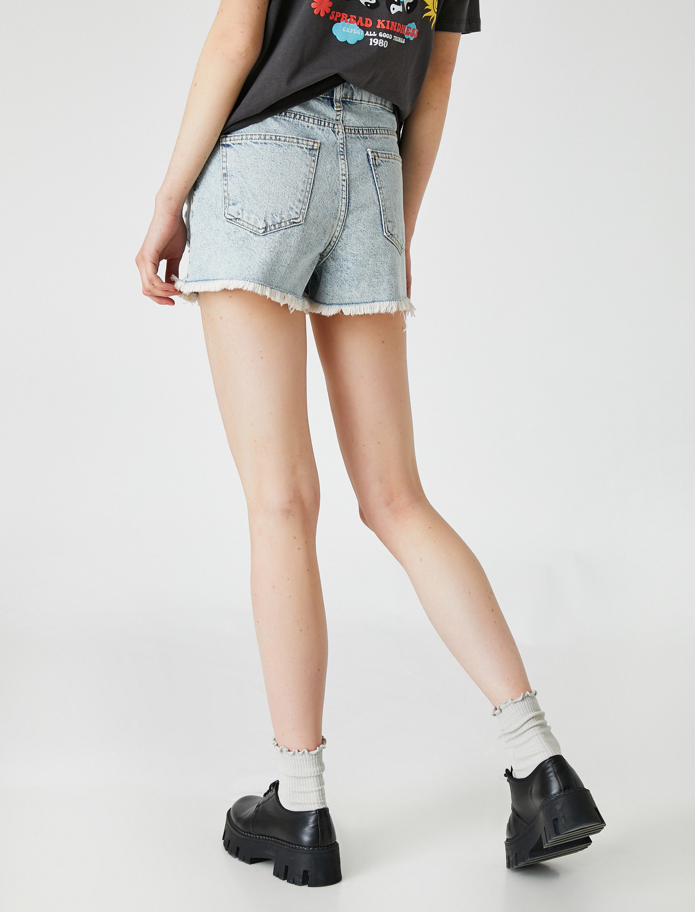   Yüksek Bel Kot Şort