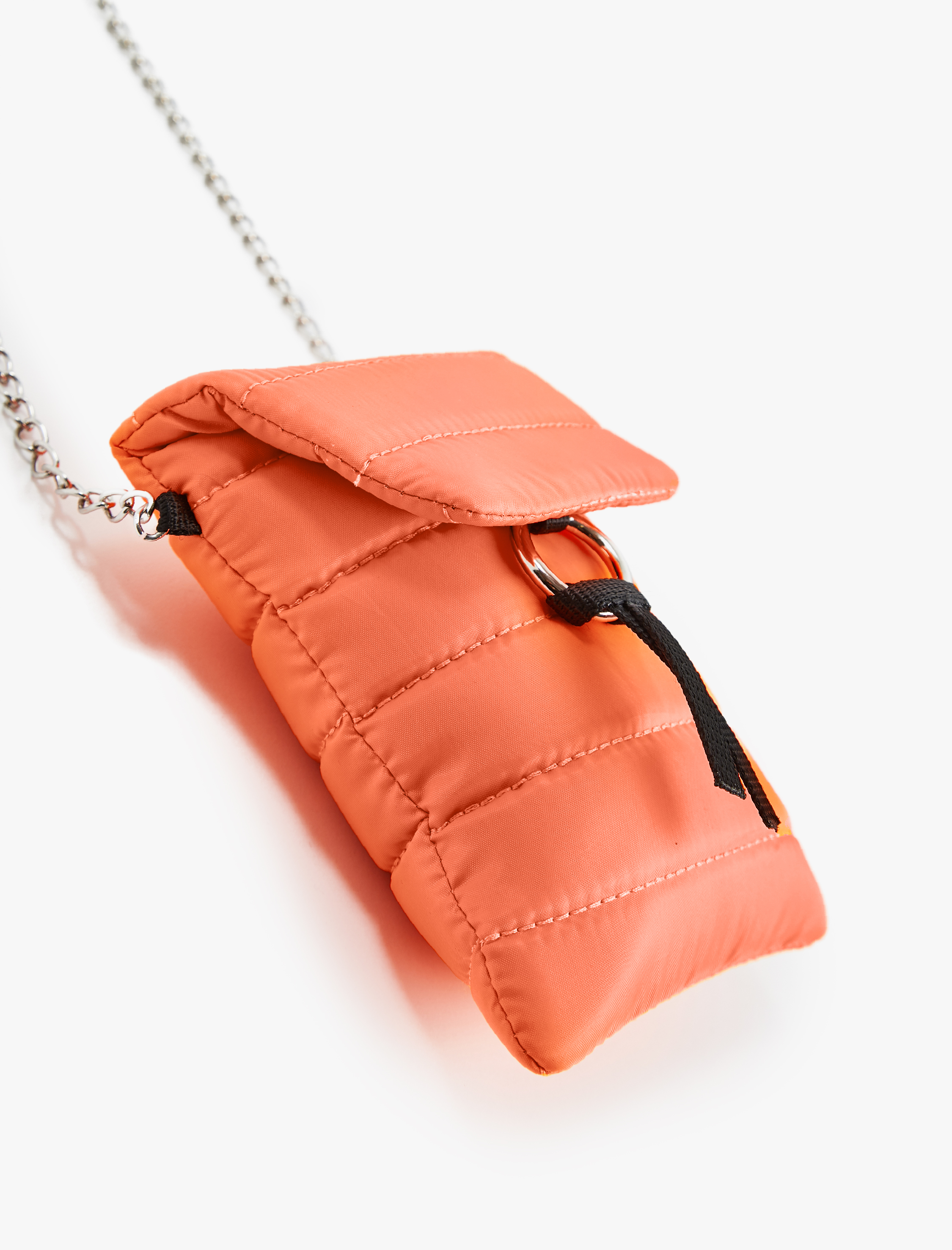  Kadın Zincir Detaylı Çanta