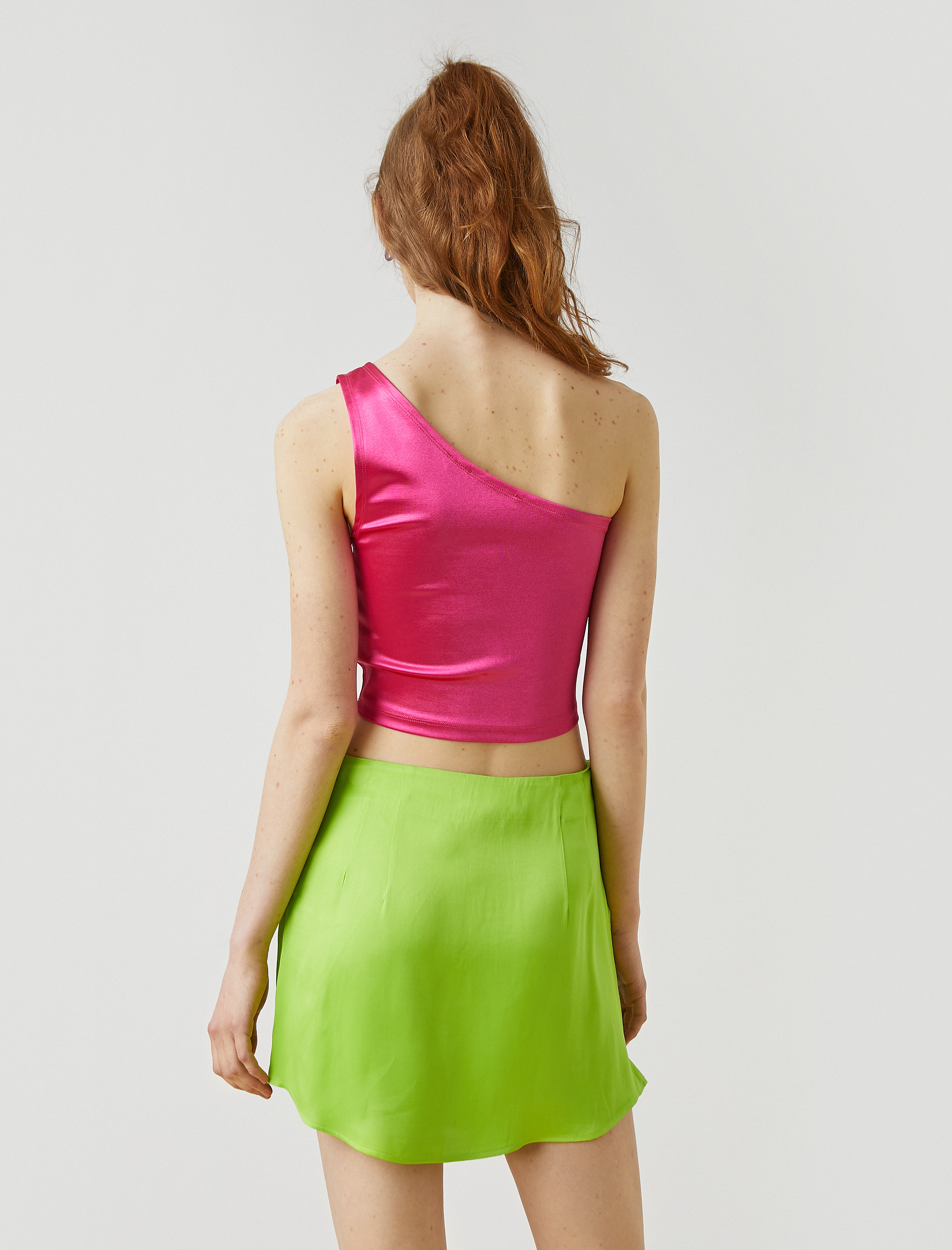   Tek Omuz Saten Crop Atlet