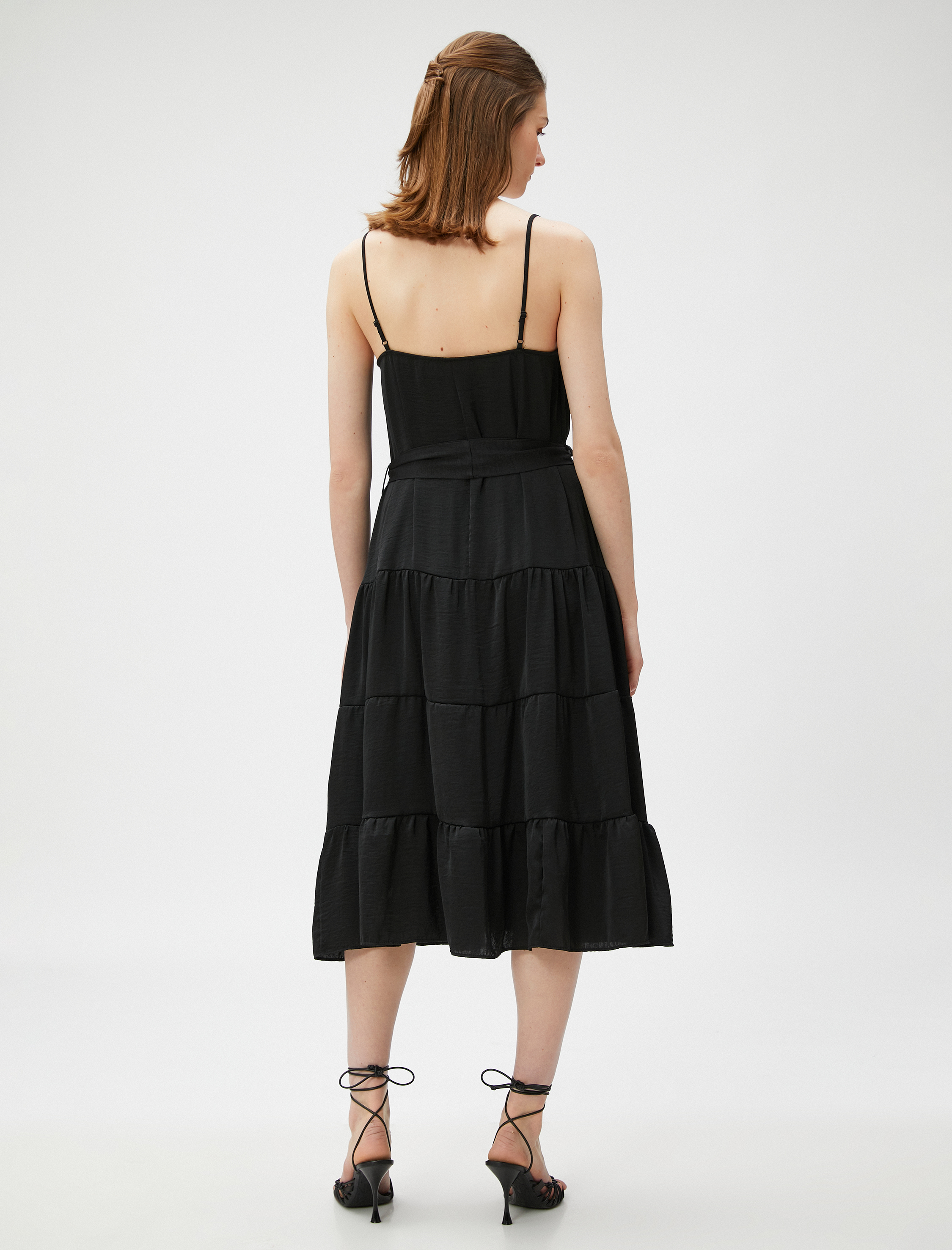   Katlı Midi Boy Elbise Askılı Kuşaklı