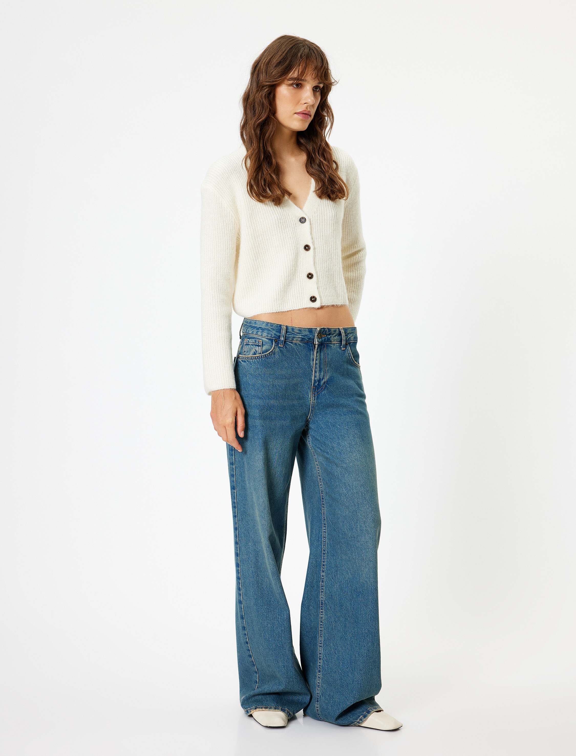   Örgü Hırka V Yaka Düğmeli Uzun Kollu