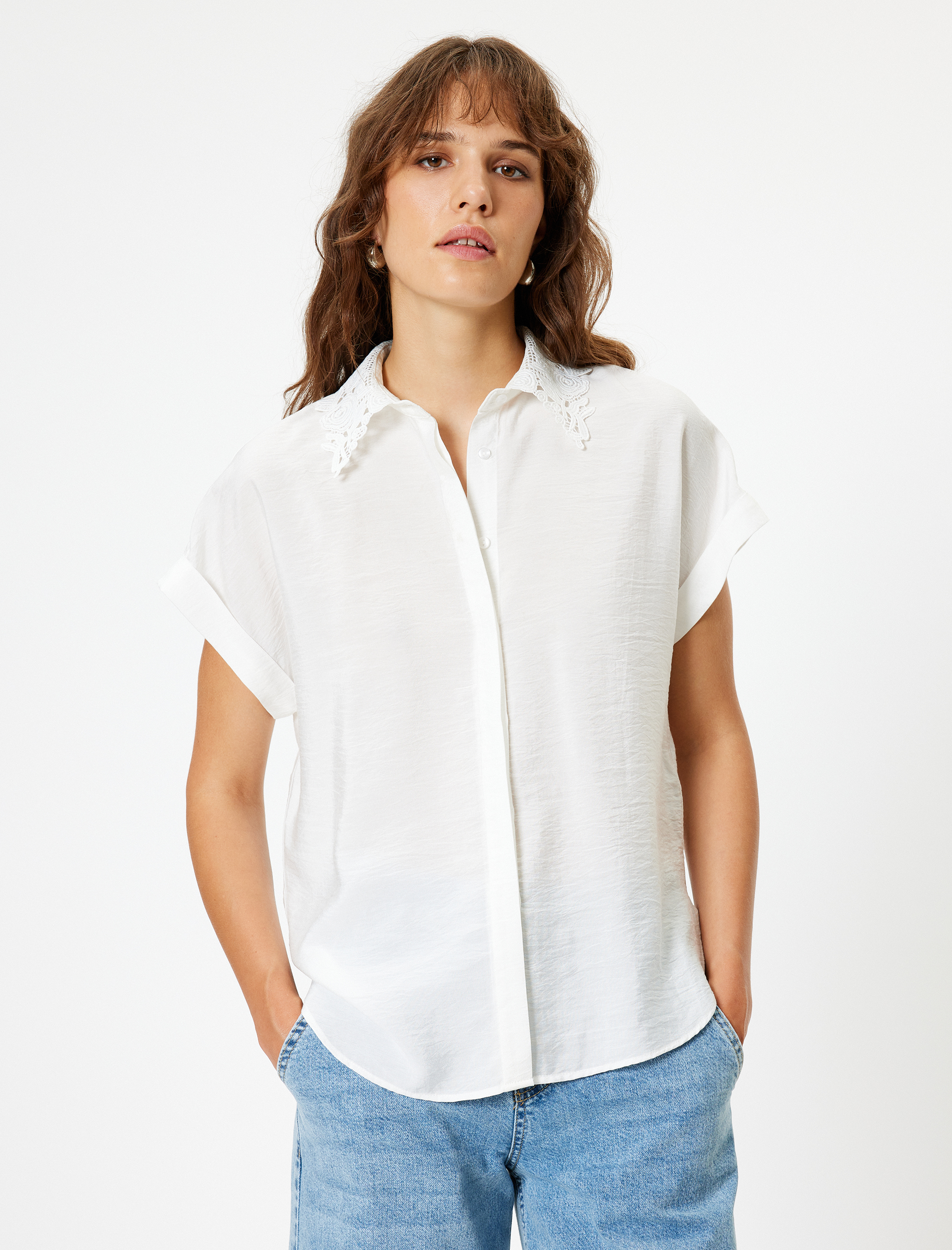   Dantel Yaka Gömlek Kısa Kollu Viskon Kumaş Regular Fit