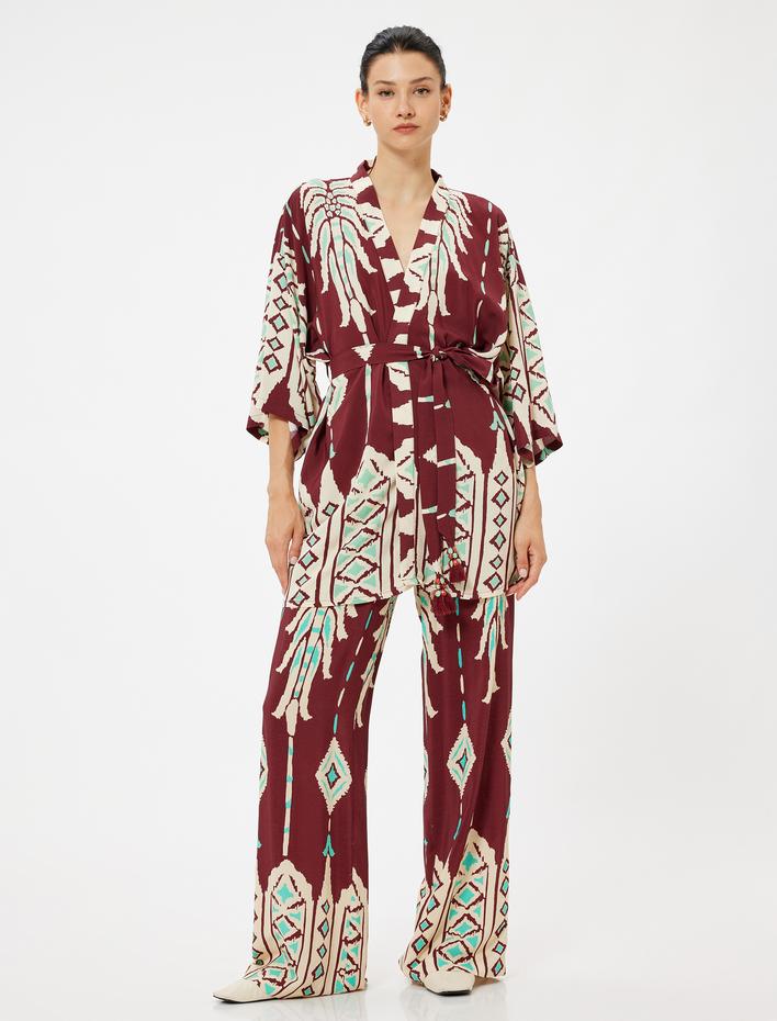  Koton X Melis Ağazat - Viskon Uzun Kimono Geniş Kollu Kuşak Detaylı Floral Etnik Desenli