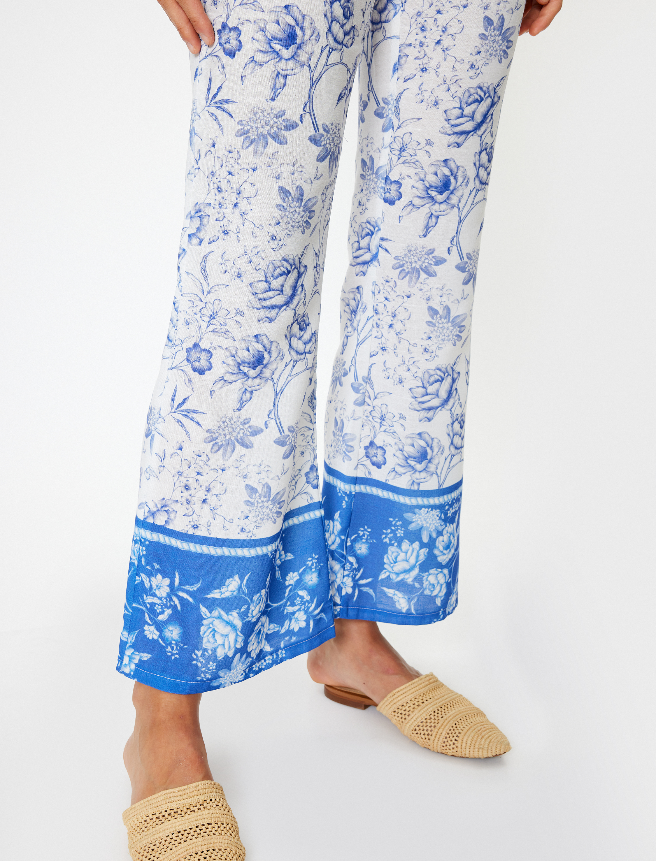   Koton X Melis Ağazat - Çiçekli Pantolon Cepli