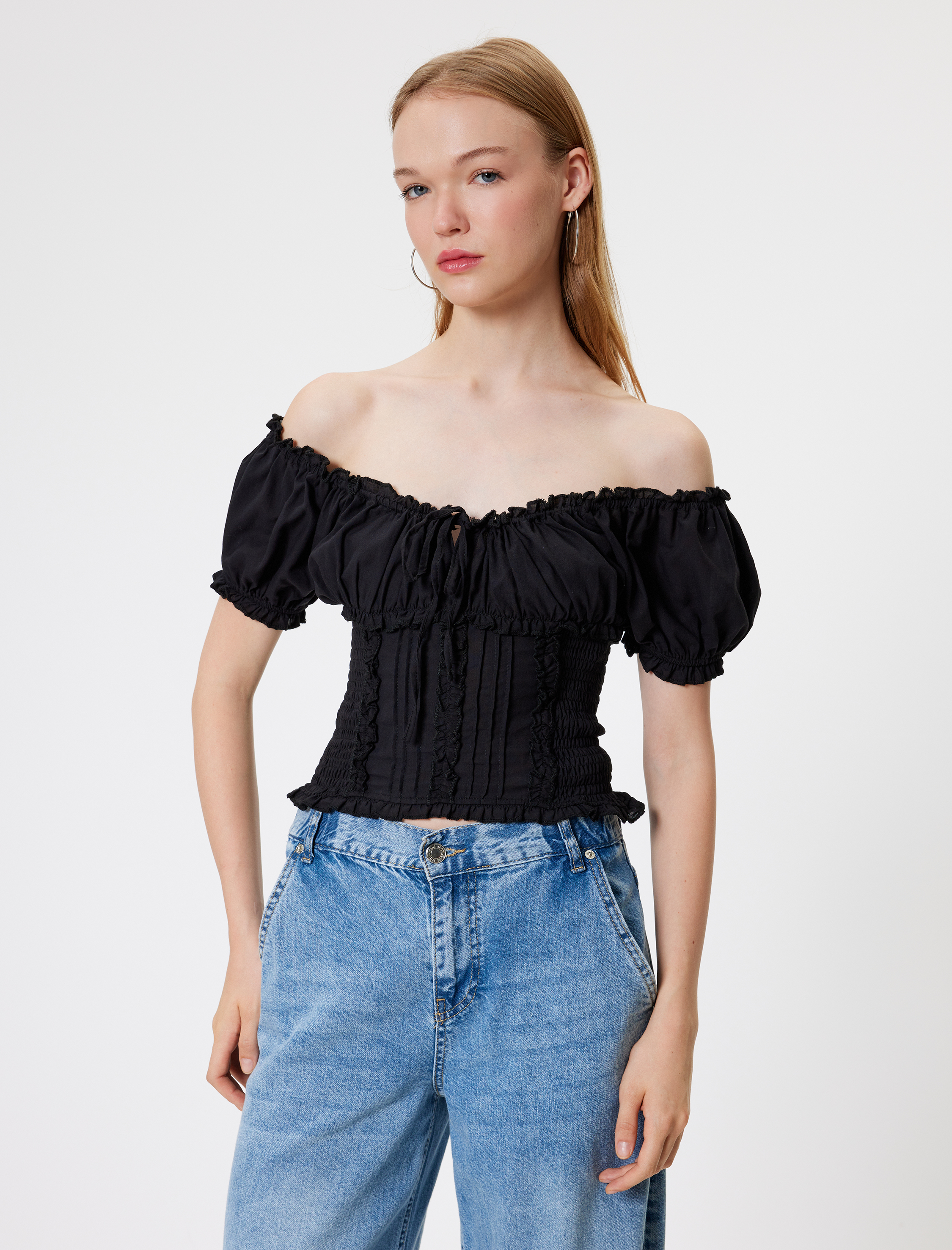   Crop Bluz Kayık Yaka Gipeli Kısa Kollu Slim Fit Bağcık Detaylı