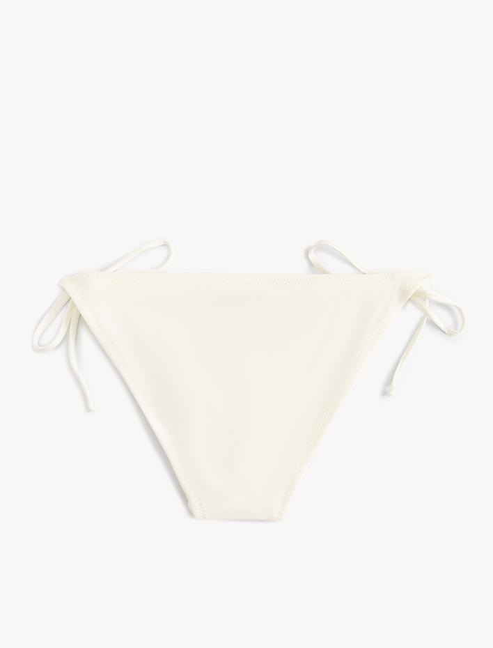  Koton X Sibil Çetinkaya - İpli Bikini Altı Yanları Bağlamalı