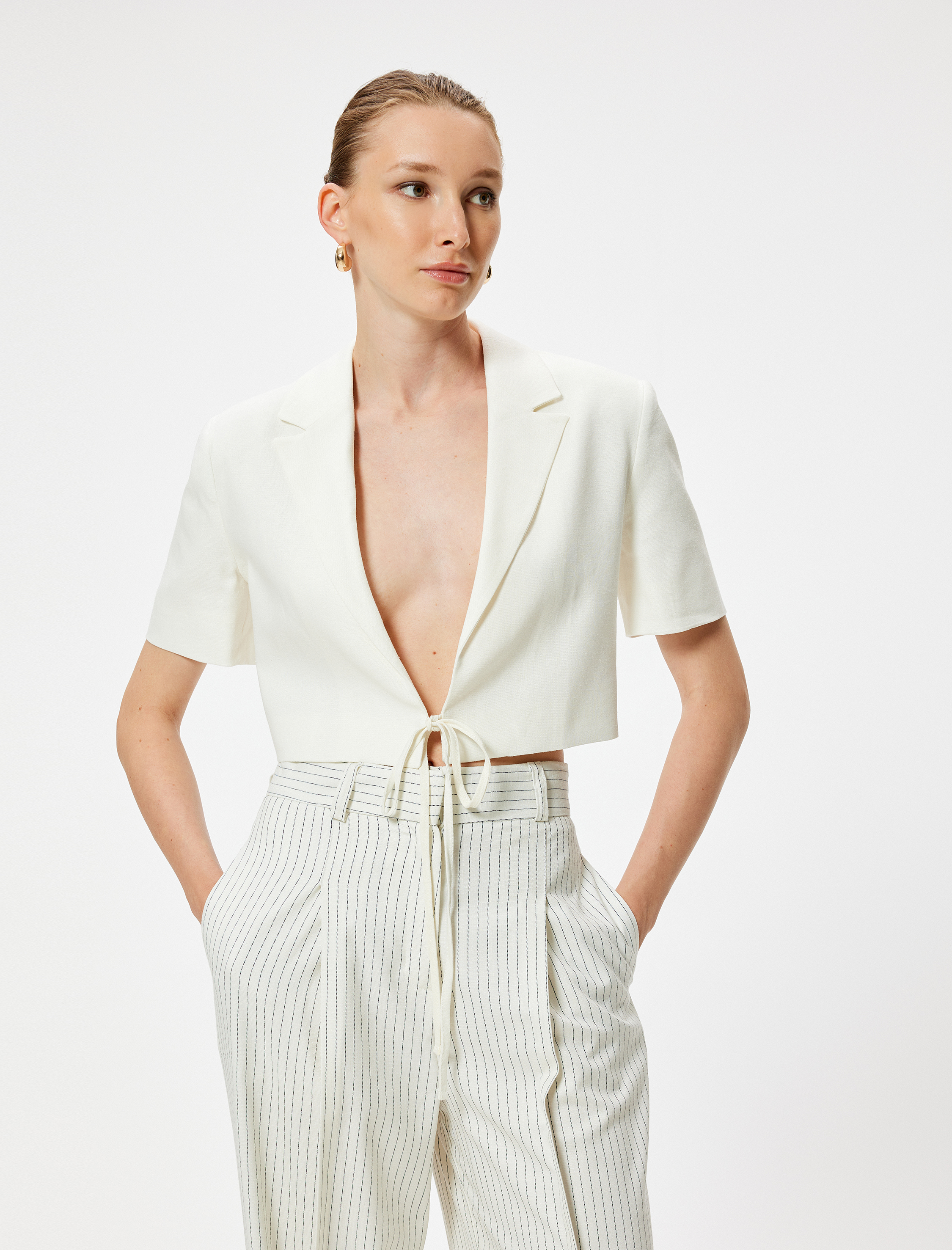   Önden Bağlamalı Crop Keten Ceket Kısa Kollu