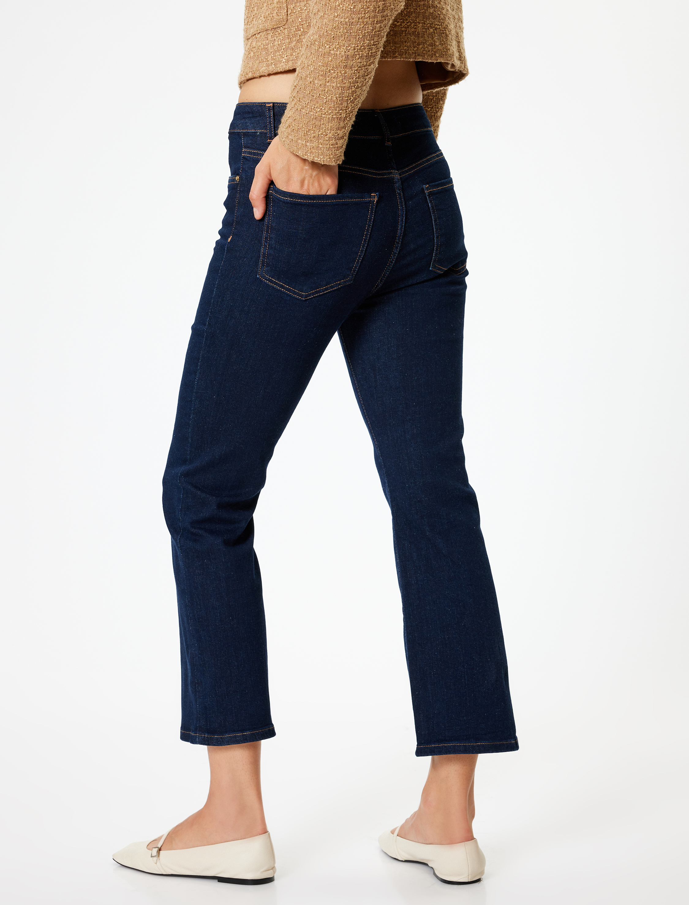   Düşük Bel Slim Fit Dikiş Detaylı Flare Crop Jeans