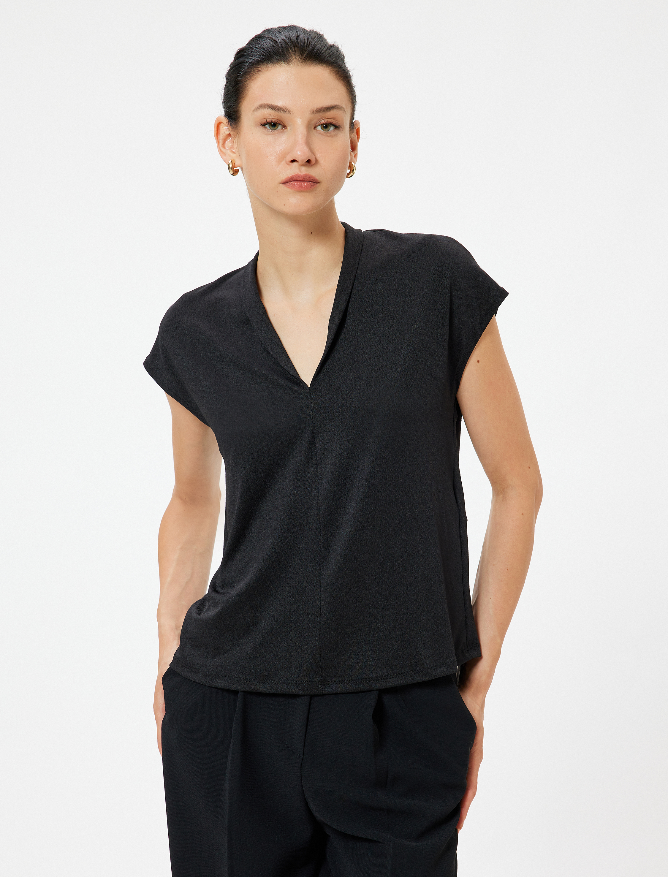   Kap Kol V Yaka Krep Bluz