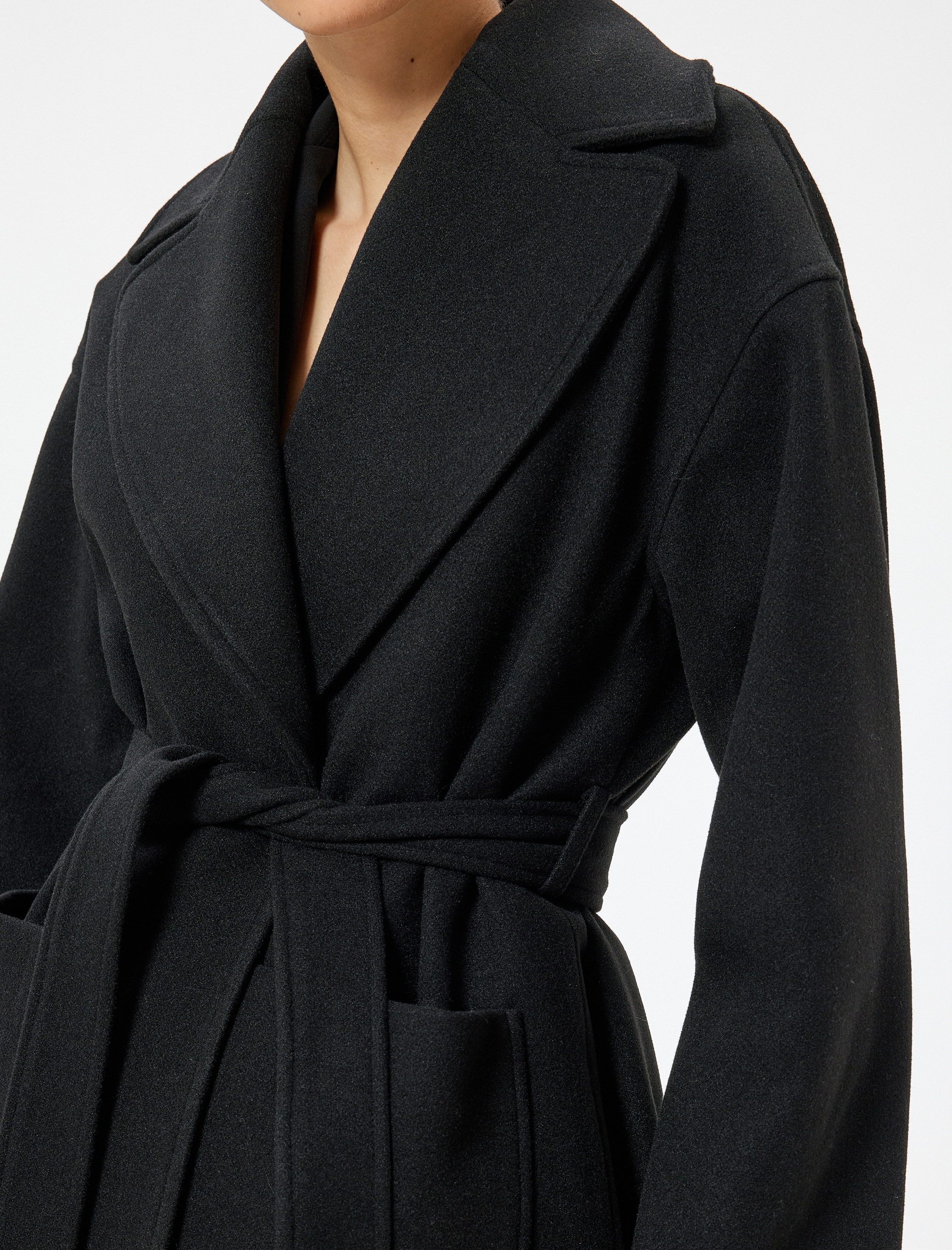   Kemer Detaylı Kruvaze Uzun Kaşe Kaban