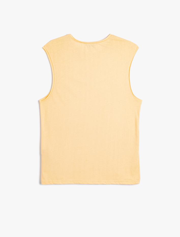  Basic Kolsuz Tişört Oyuk Kol Etiket Detaylı Bisiklet Yaka