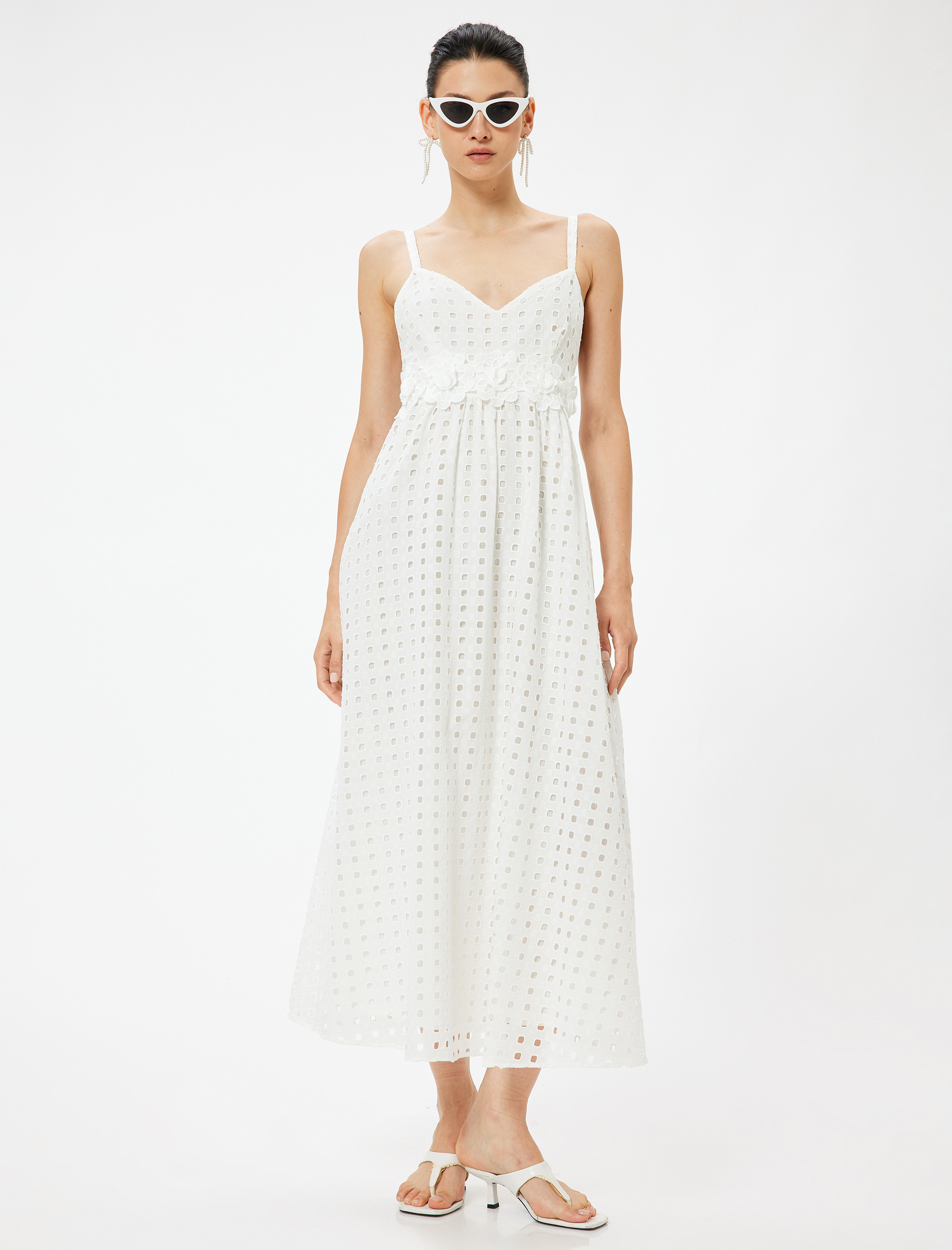   Askılı Uzun Fisto Elbise Çiçek Aplike Detaylı Çan Etek Astarlı