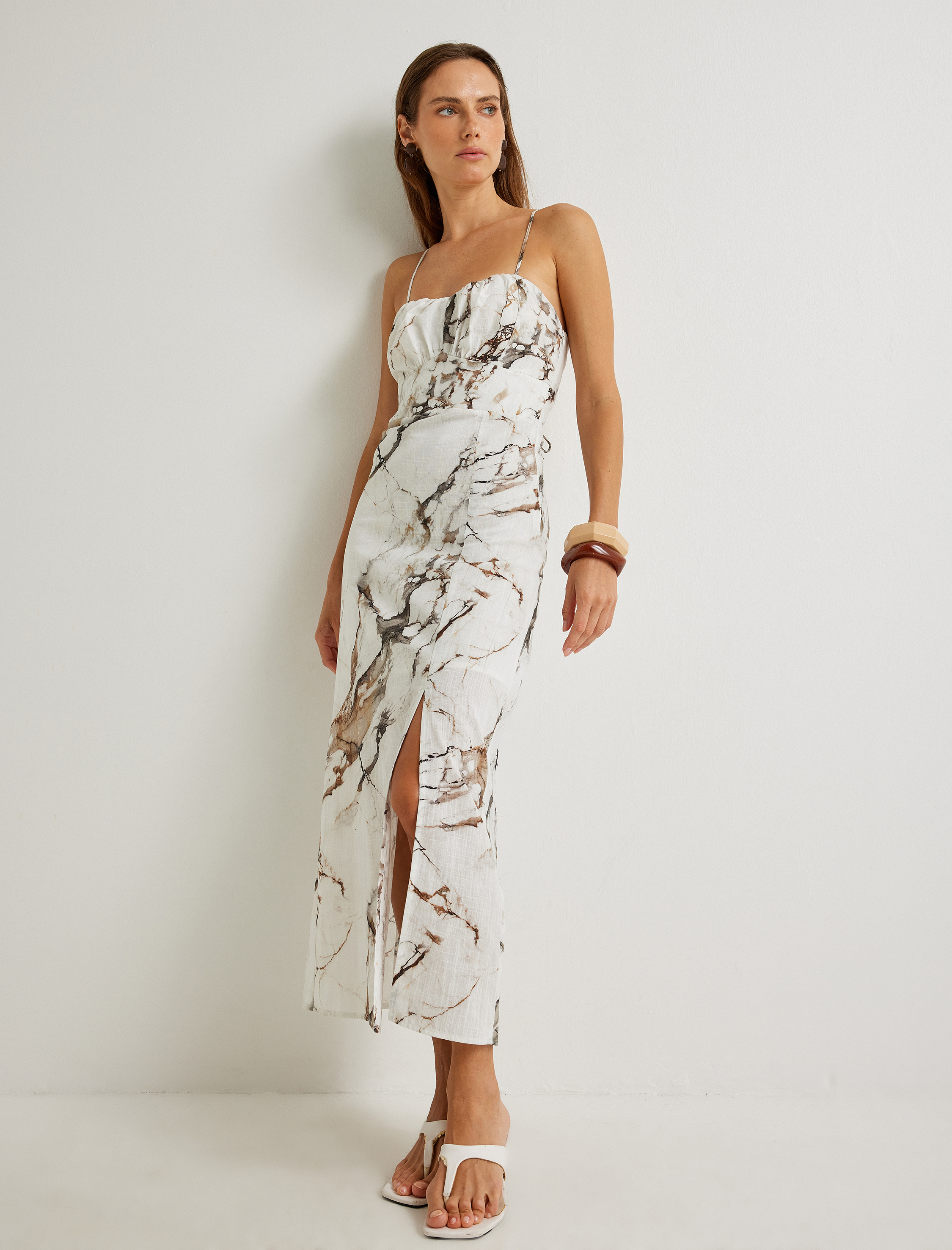   Koton X Şahika Ercümen - Midi Boy Askılı Elbise Arkası Bağlama Detaylı Soyut Desenli Astarlı