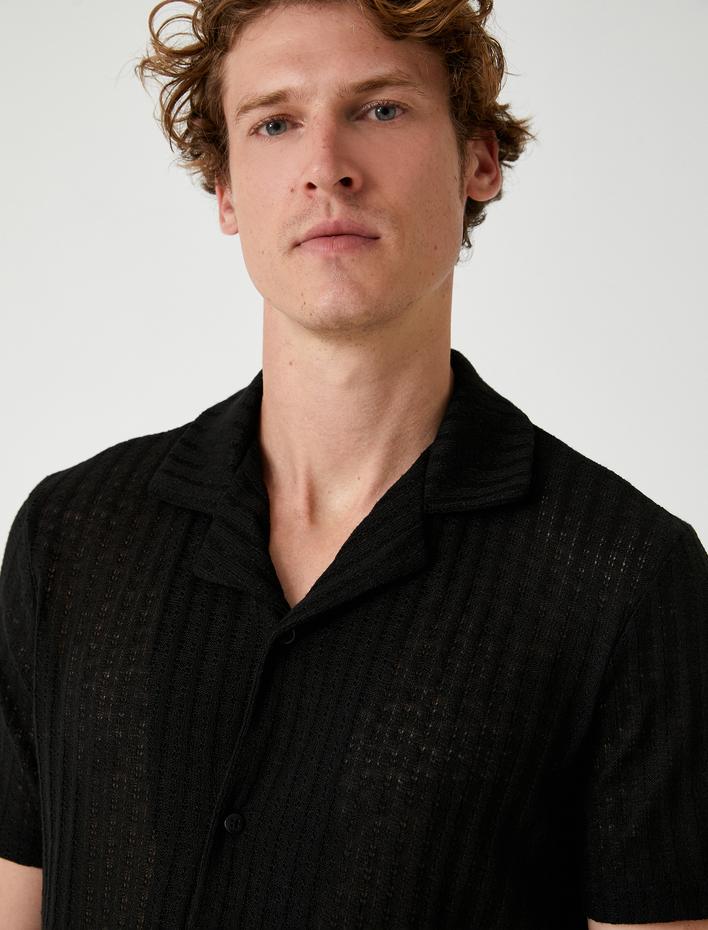  Kısa Kollu Gömlek Yarı Transparan Dokulu