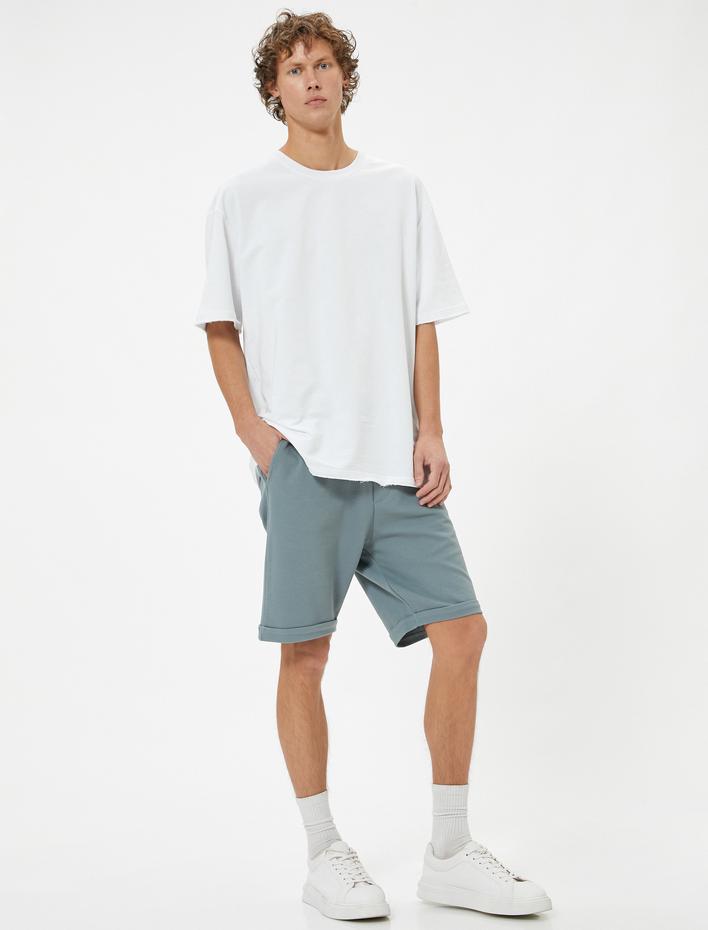 Bermuda Şort Cep Detaylı Katlamalı Paça Pamuk Karışımlı
