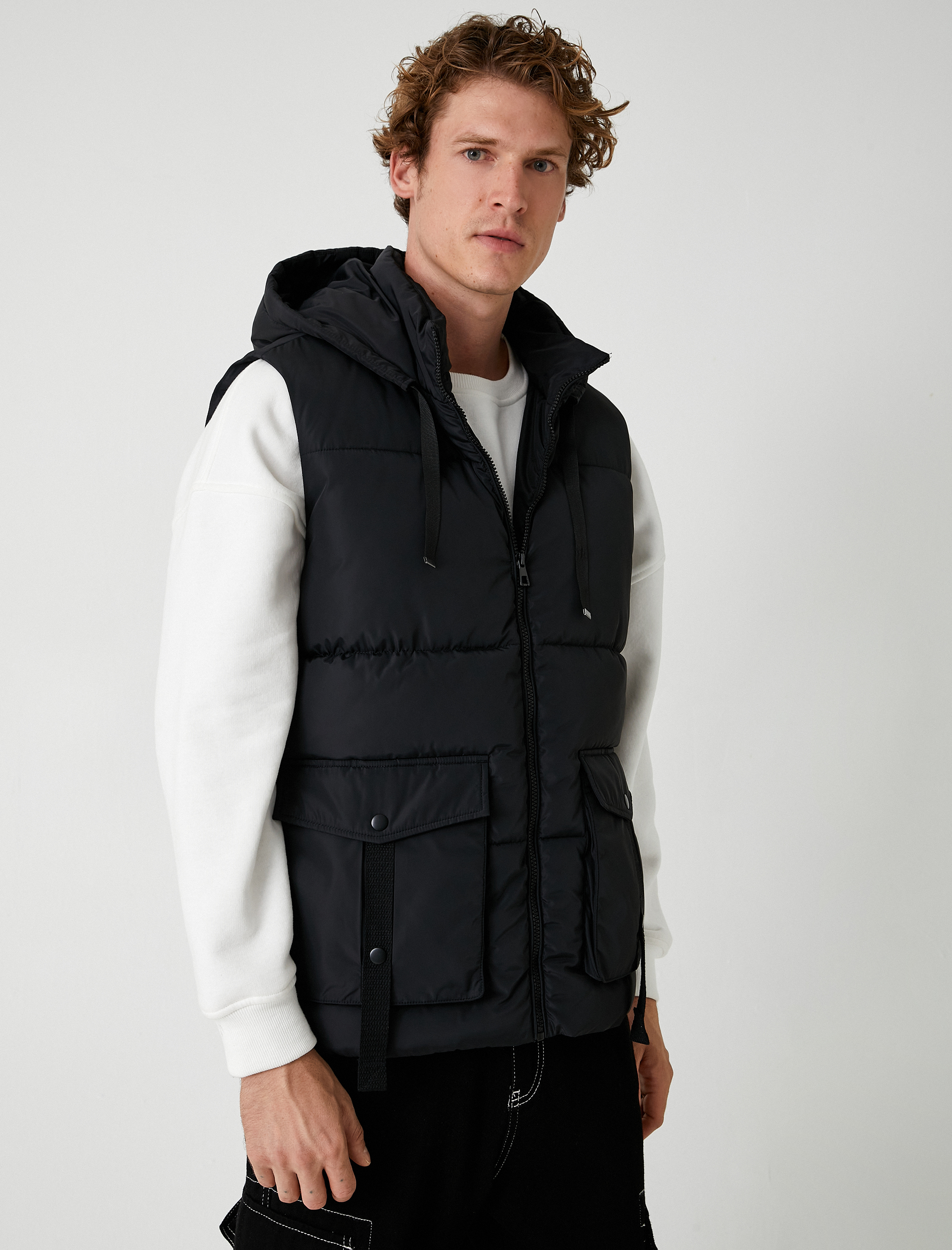   Şişme Yelek Kapşonlu Slim Fit Cep Detaylı Fermuarlı