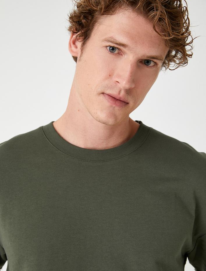  Kısa Kollu Bisiklet Yaka Pamuklu Oversize Tişört