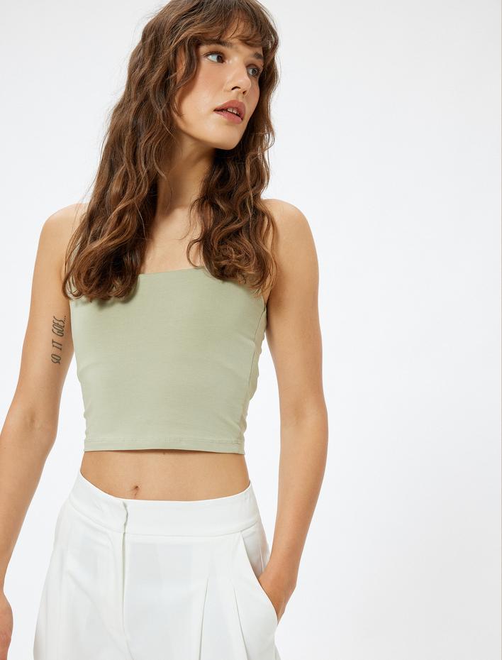  Koton X Sima Tarkan - Basic Crop Atlet Kare Yaka Kalın Askılı Pamuklu Slim Fit