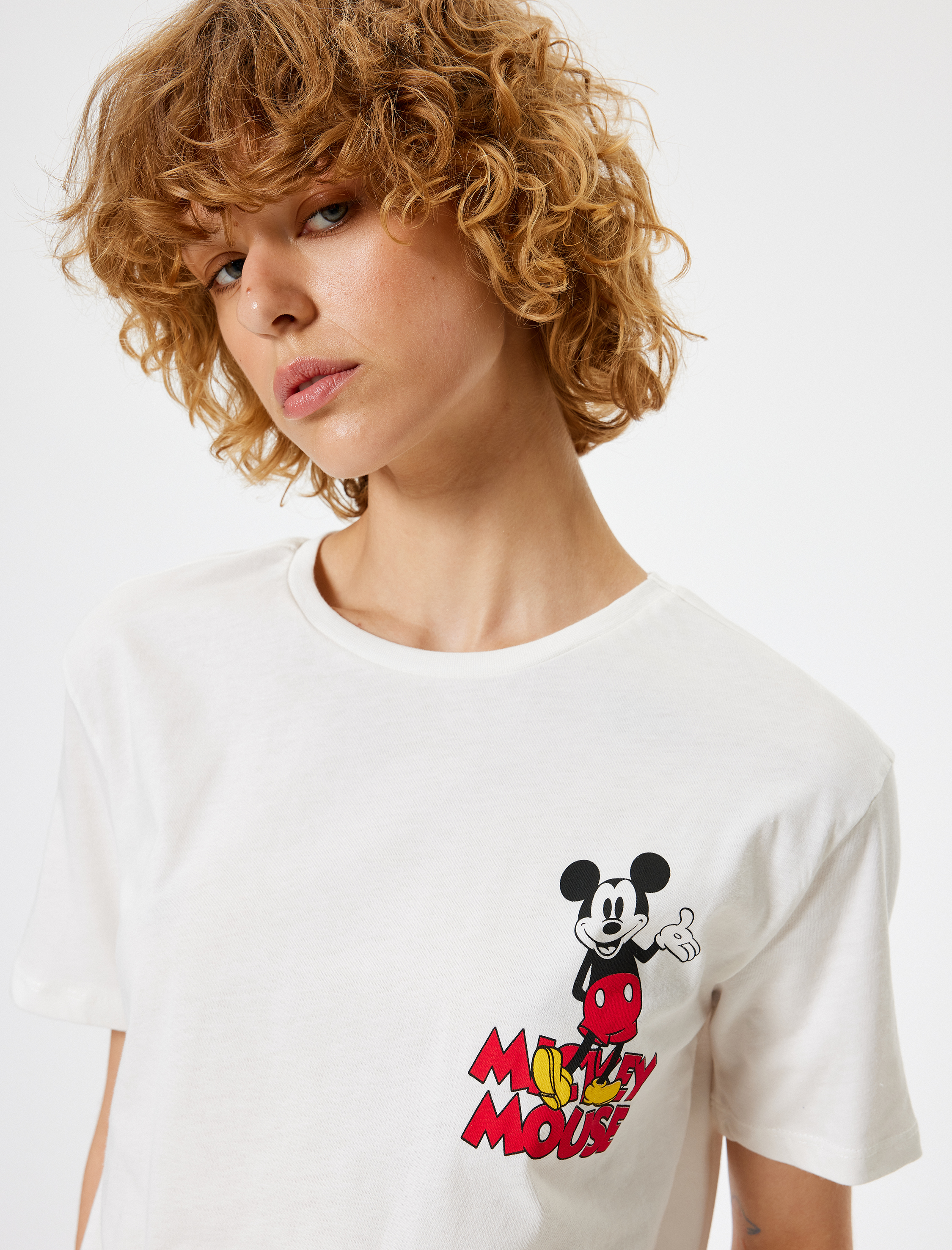   Mickey Mouse Oversize Arkası Baskılı Tişört Kısa Kollu Bisiklet Yaka Lisanslı
