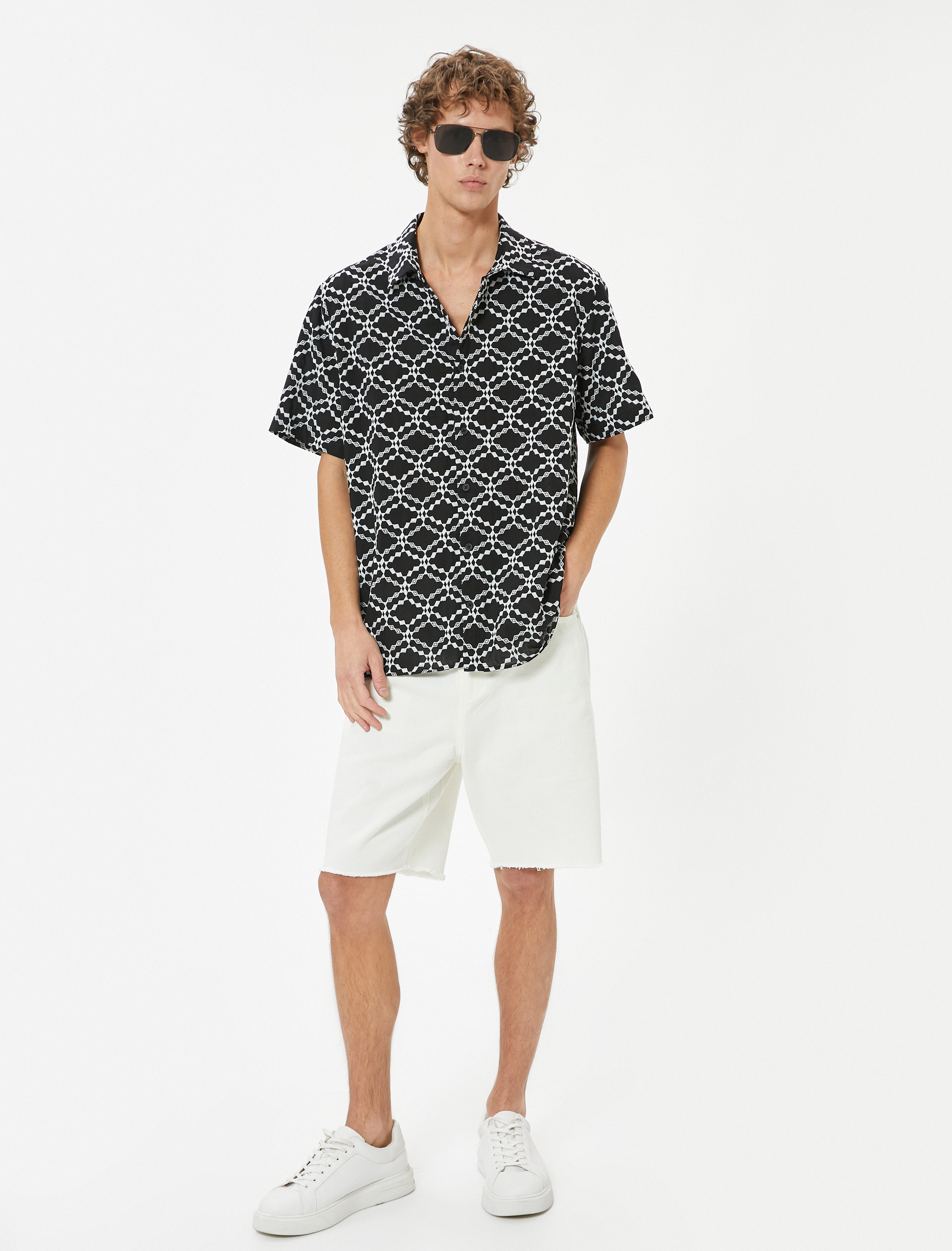   Kısa Kollu Gömlek Geometrik İşlemeli Pamuklu Regular Fit