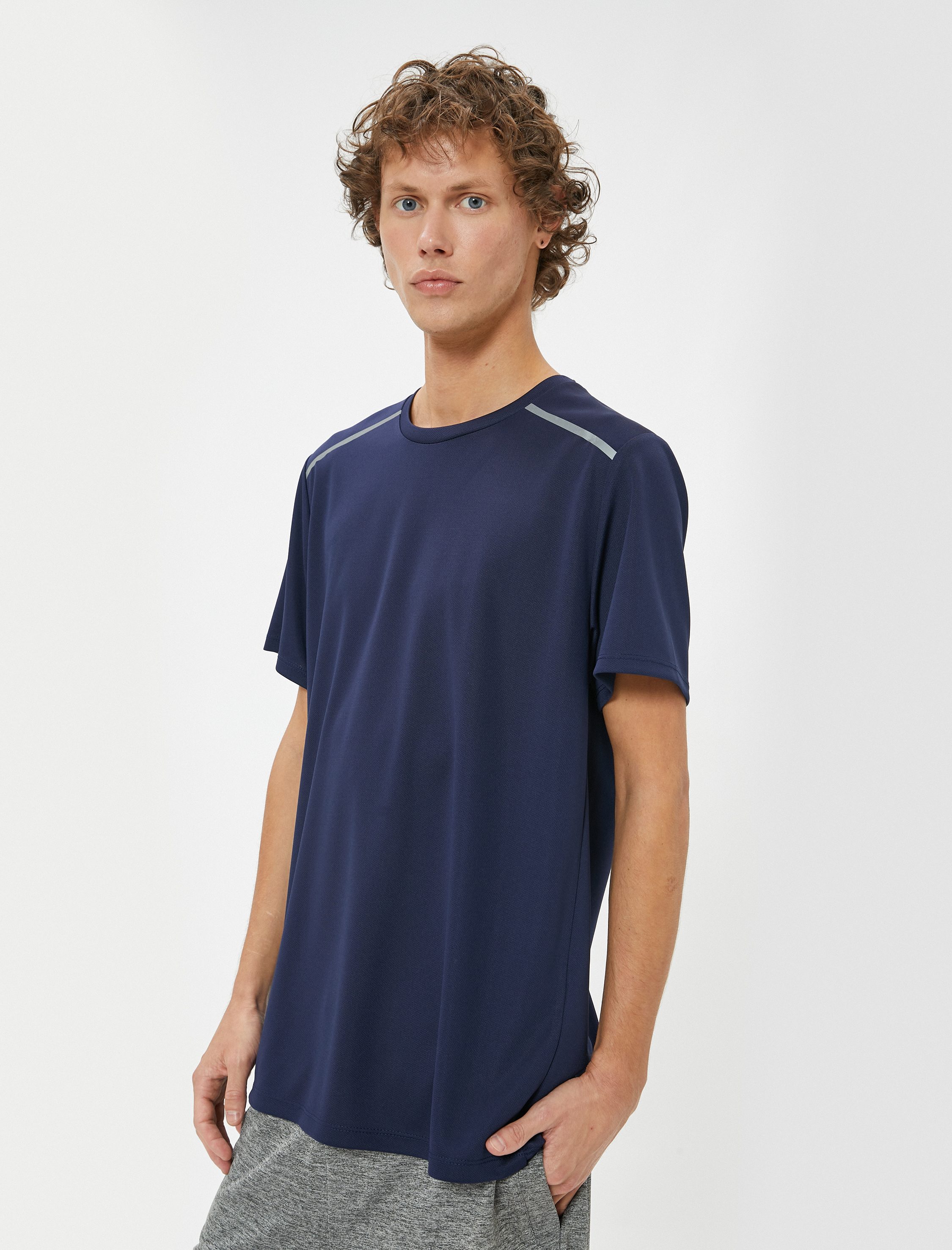   Spor Tişört Basic Kısa Kollu Bisiklet Yaka Şerit Detaylı