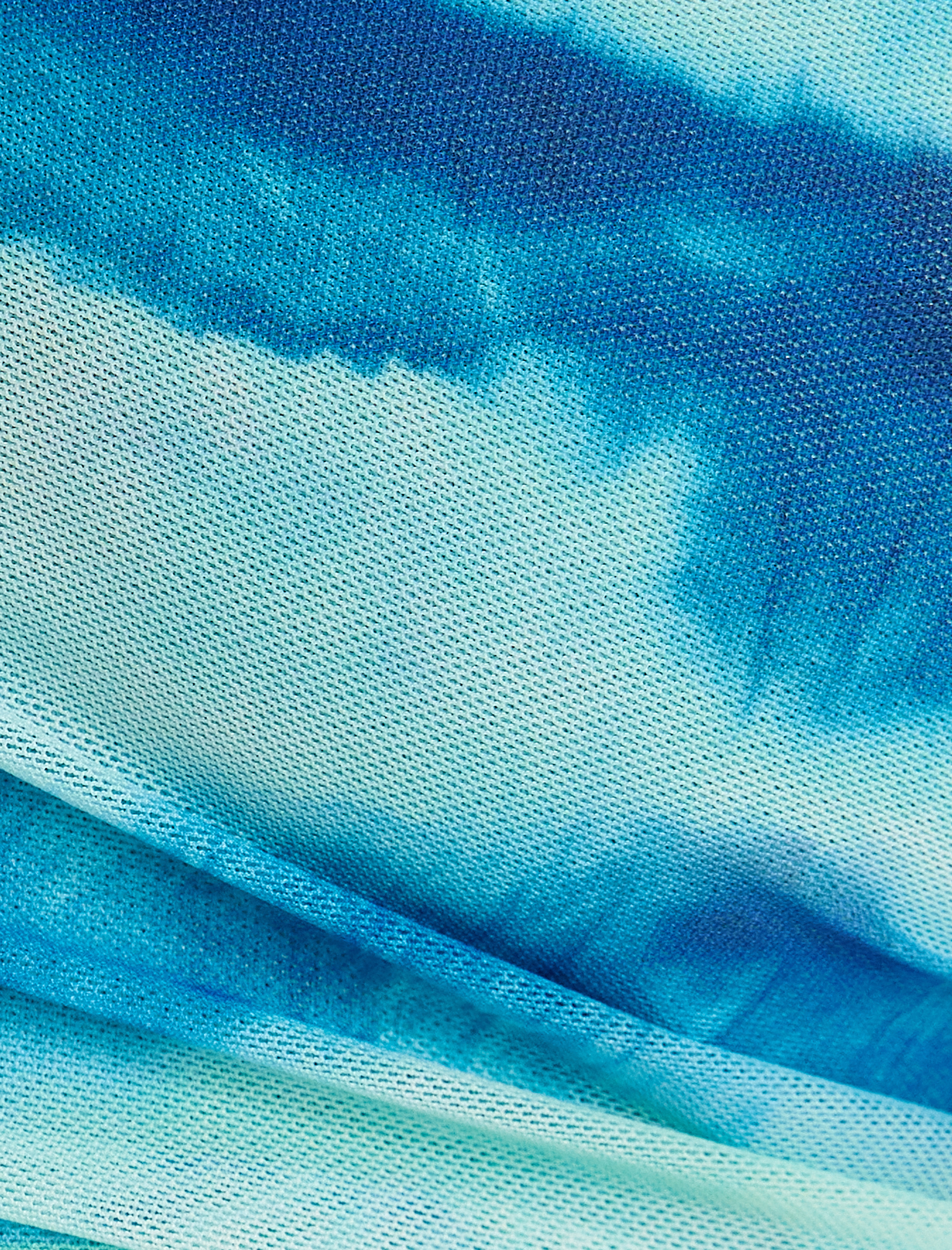   Koton X Şahika Ercümen - Boyundan Bağlamalı Bluz Crop Batik Desenli