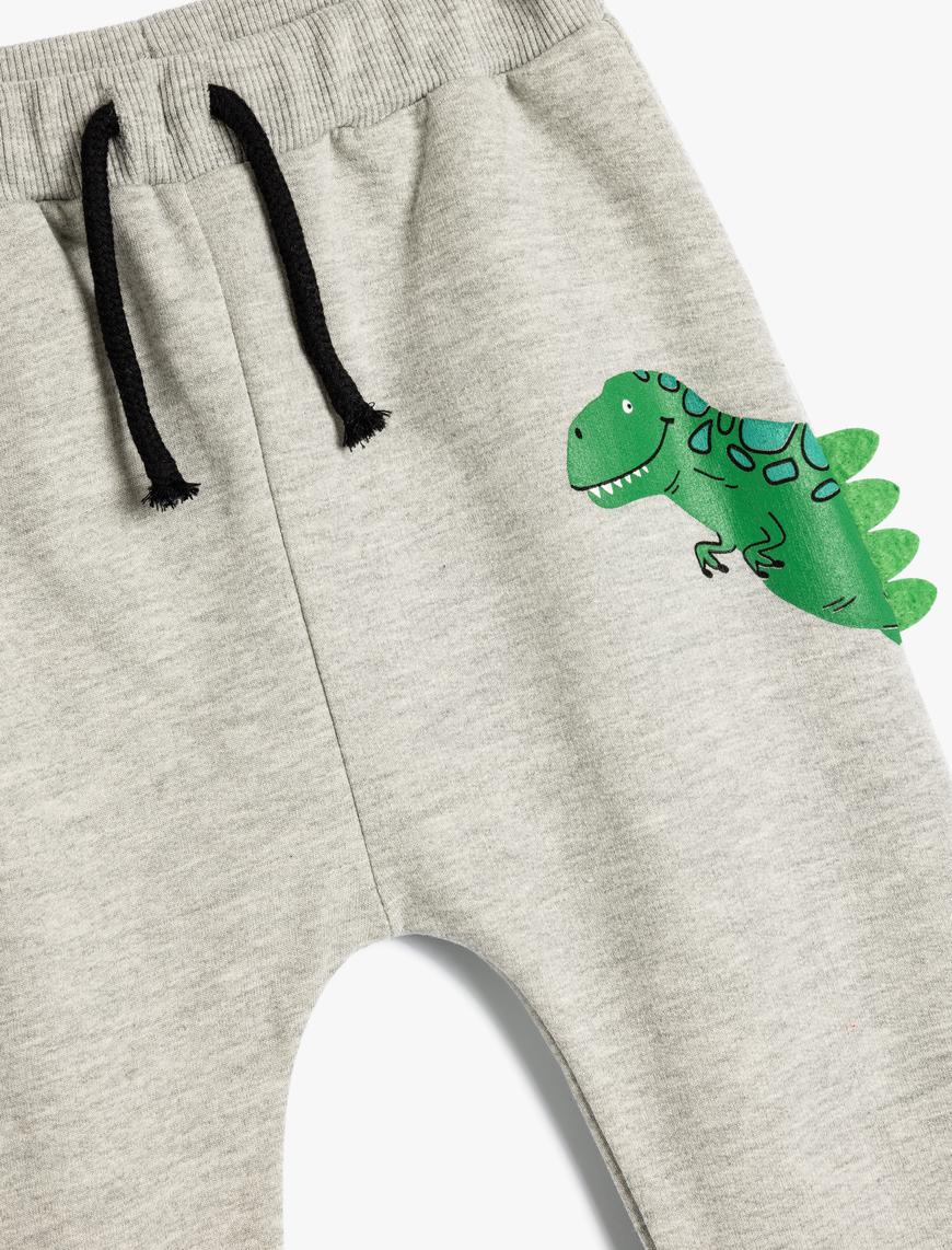  Erkek Bebek Dinozorlu Jogger Eşofman Altı Beli Bağlamalı Cepli Aplike Detaylı